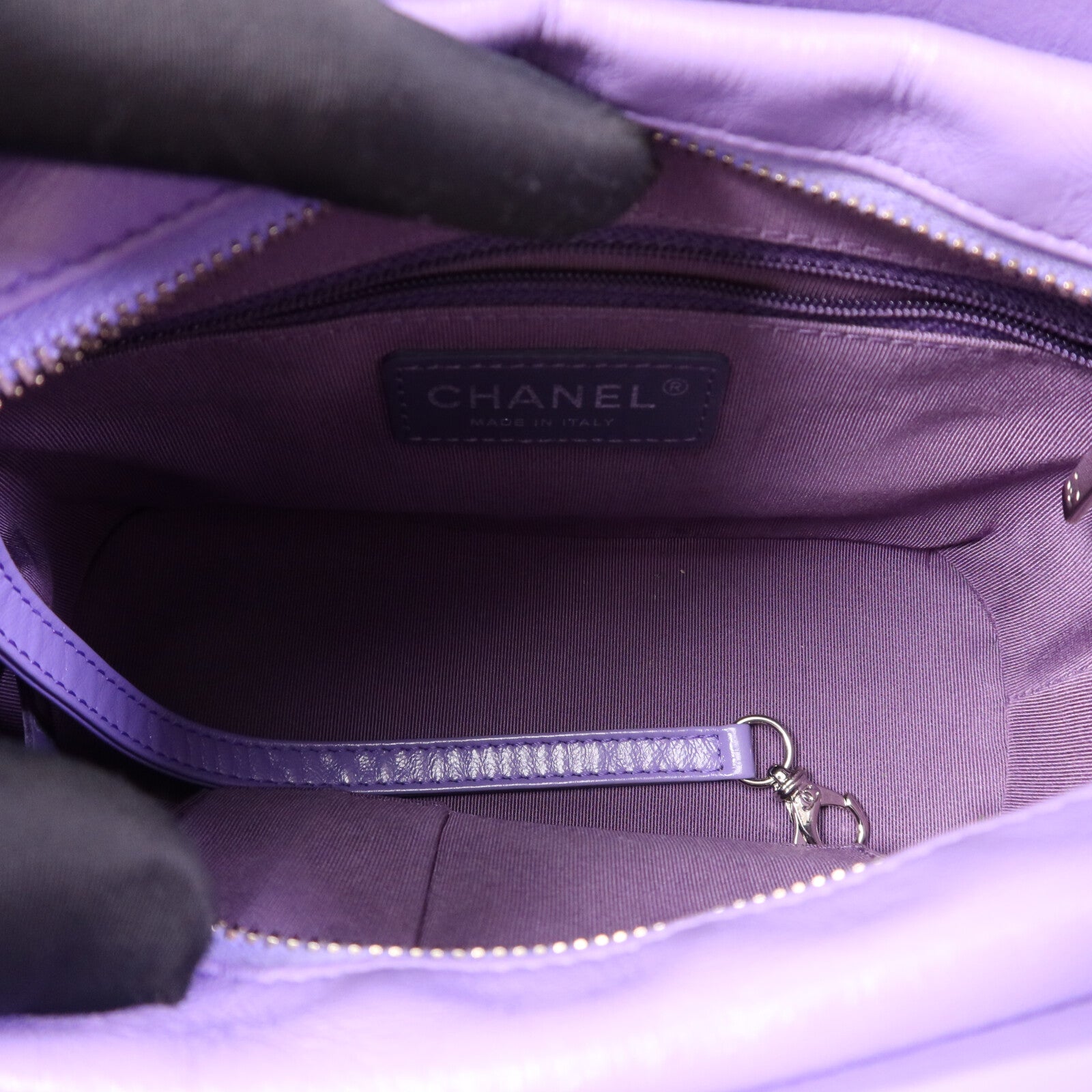 CHANEL 牛皮皮革Gabrielle Small鏈帶肩背袋
