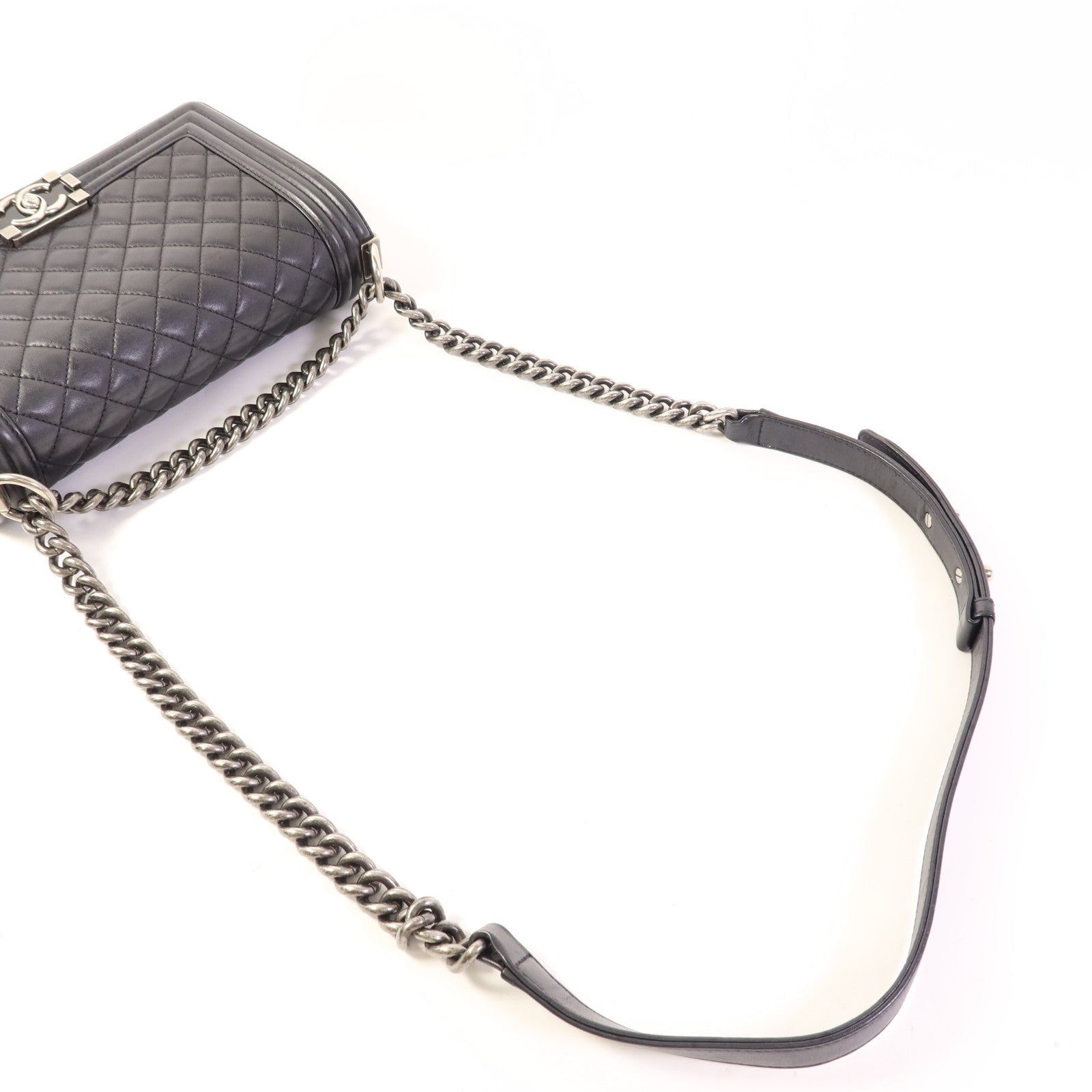 CHANEL 羊皮皮革Boy 25銀扣鏈帶肩背袋