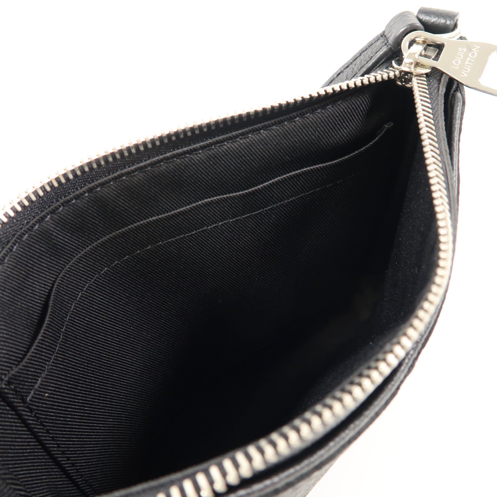 LOUIS VUITTON Monogram Empreinte Pochette Pallas BB銀扣肩背袋