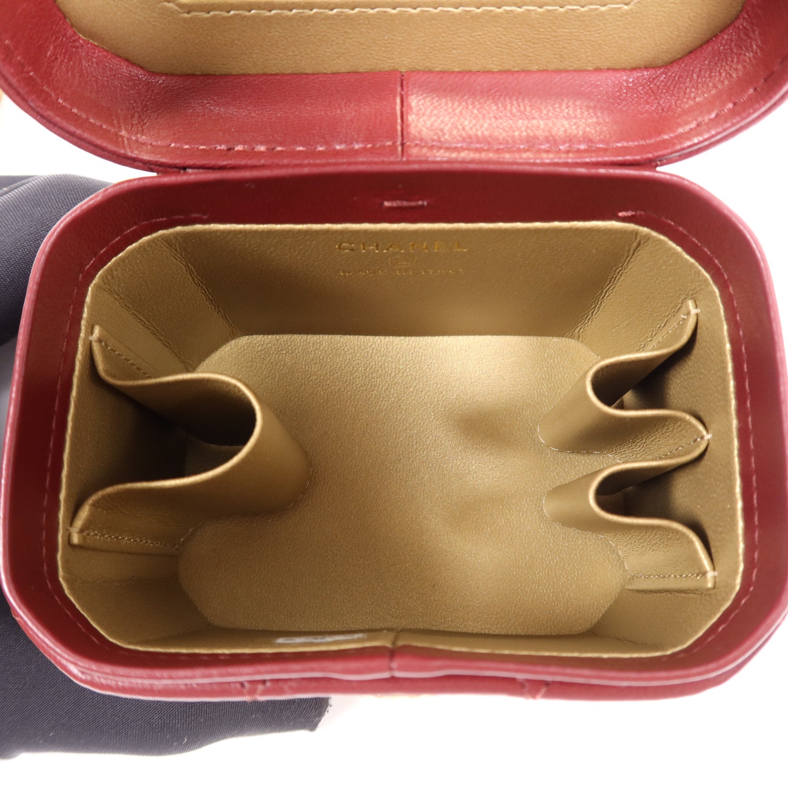 CHANEL 羊皮皮革Mini Vanity Case金扣鏈帶肩背袋