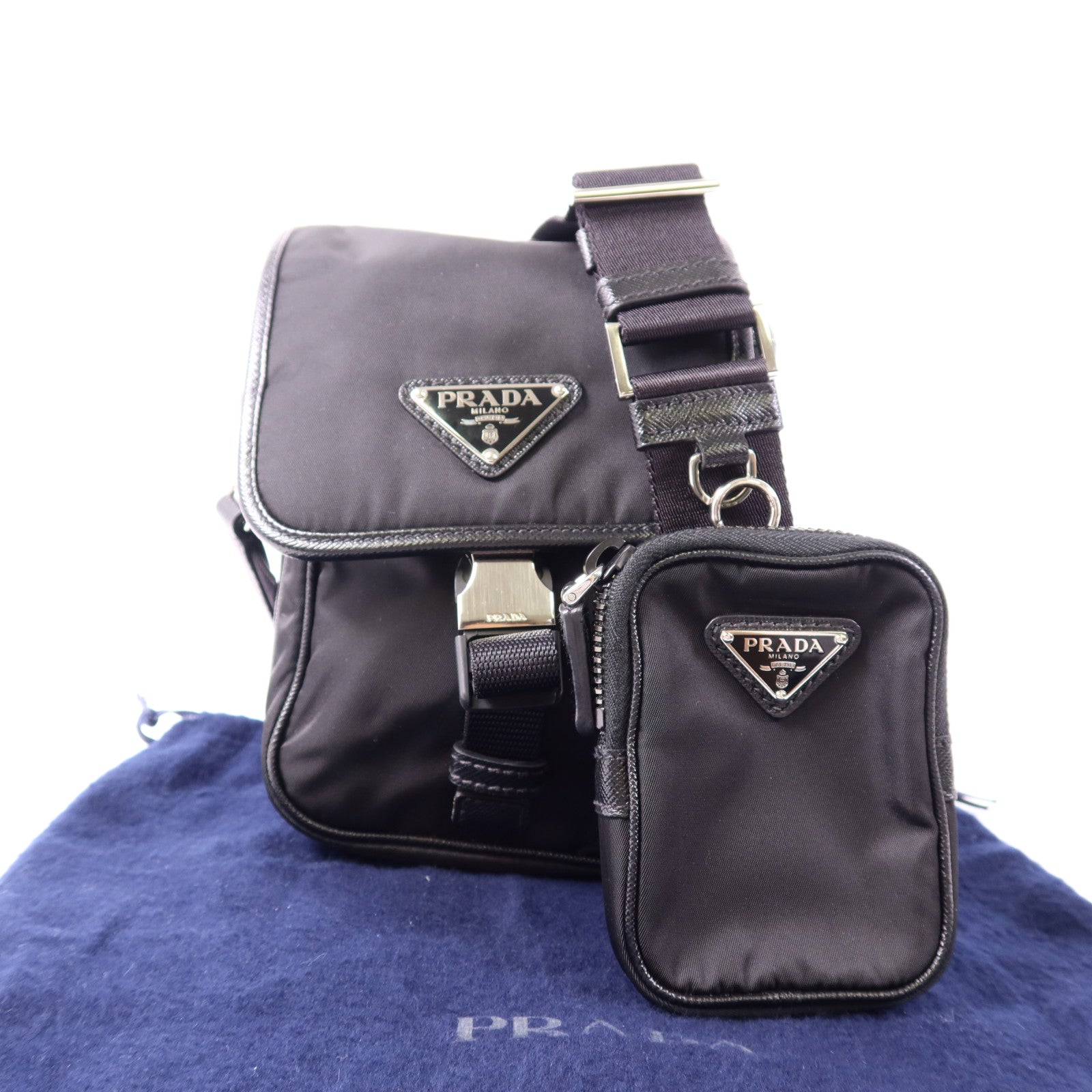 PRADA 尼龍Shoulder Bag銀扣肩背袋
