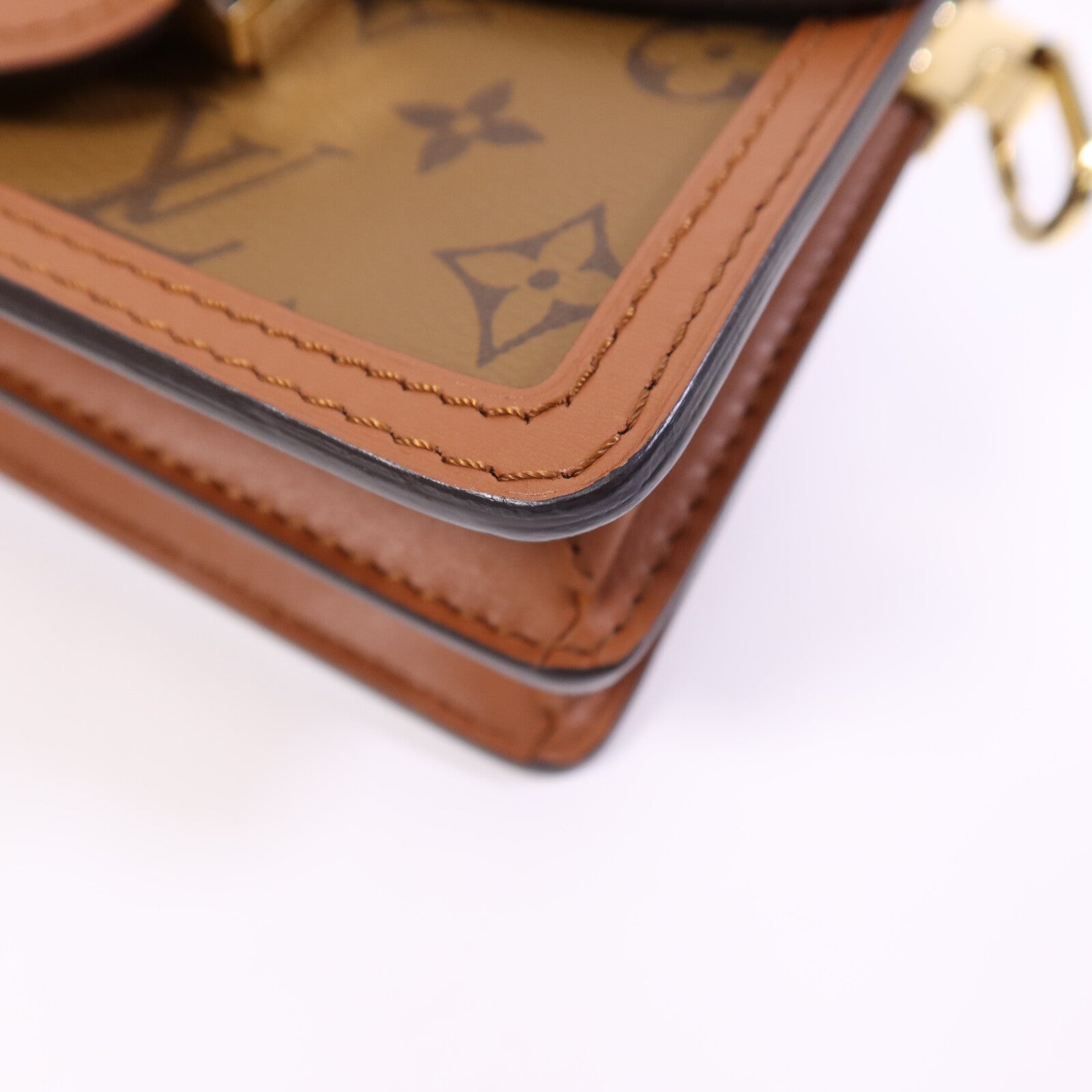 LOUIS VUITTON Monogram Reverse Mini Dauphine金扣肩背袋