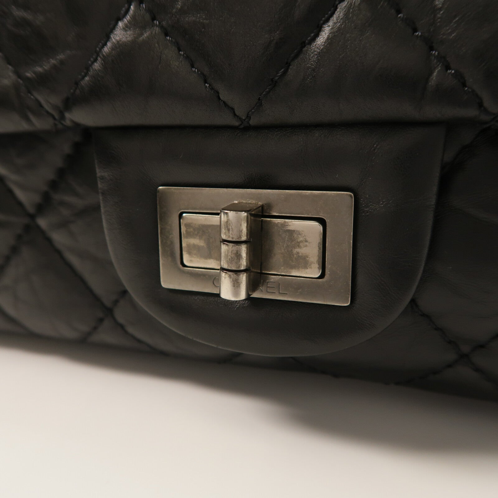 CHANEL 牛皮皮革2.55 Large鏈帶肩背袋