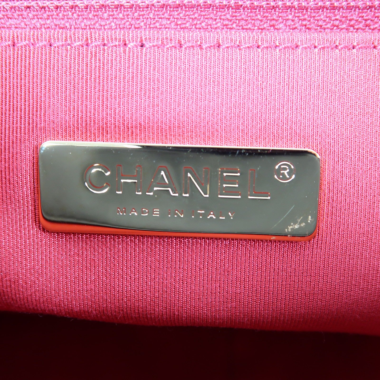 CHANEL 菱格羊皮皮革Chanel 19 Maxi金扣鏈帶手挽肩背兩用袋黑色