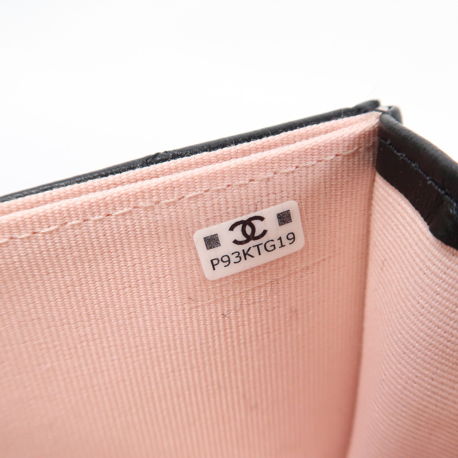 CHANEL 菱格羊皮皮革Mini Wallet On Chain金扣鏈帶肩背袋黑色/粉紅色