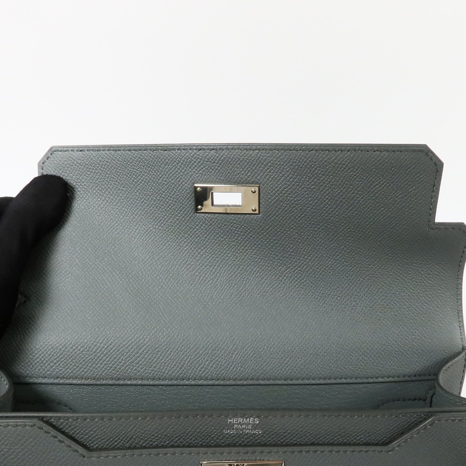 HERMES Epsom皮革Kelly Depeches 25手拿包Vert Amande