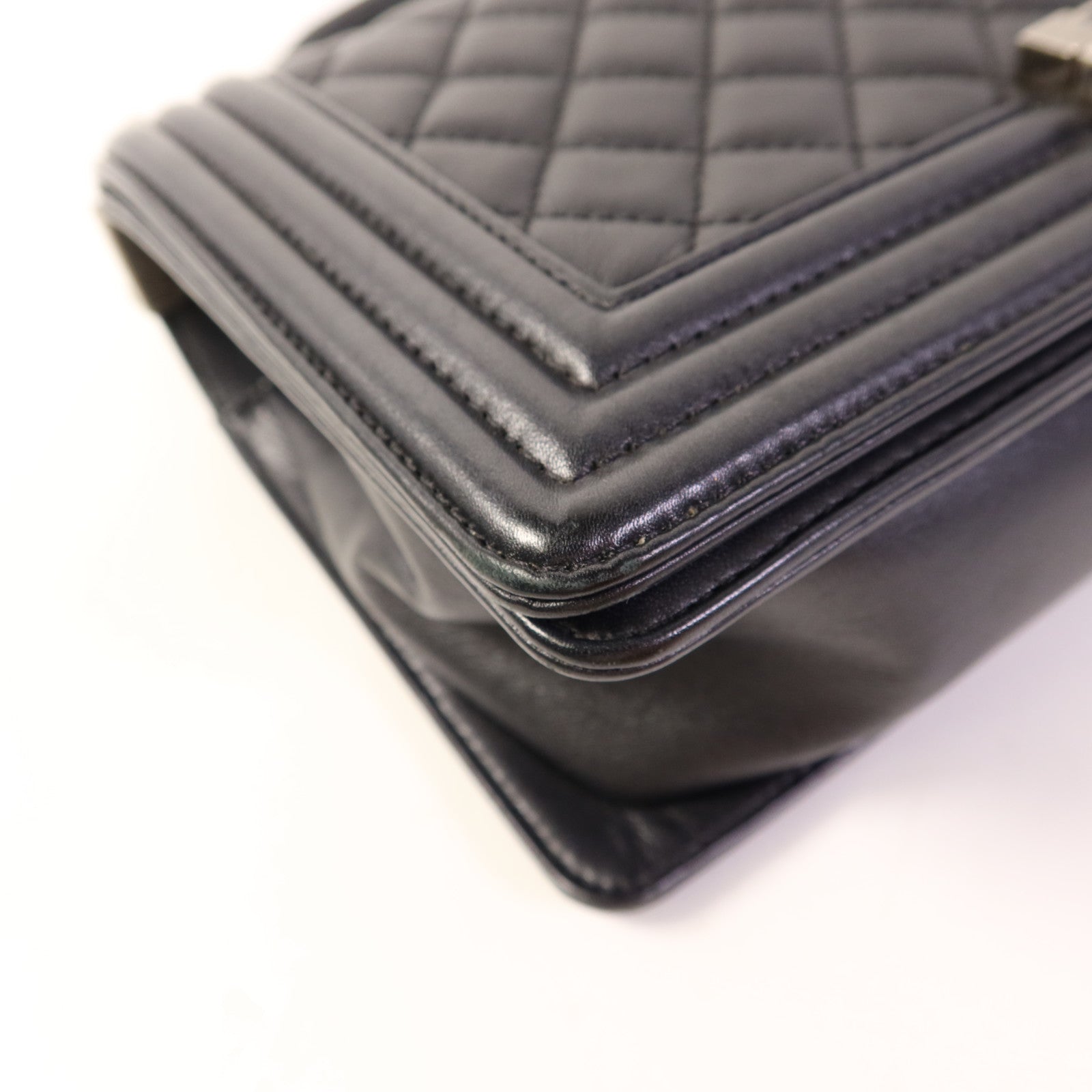 CHANEL 羊皮皮革Boy 25銀扣鏈帶肩背袋