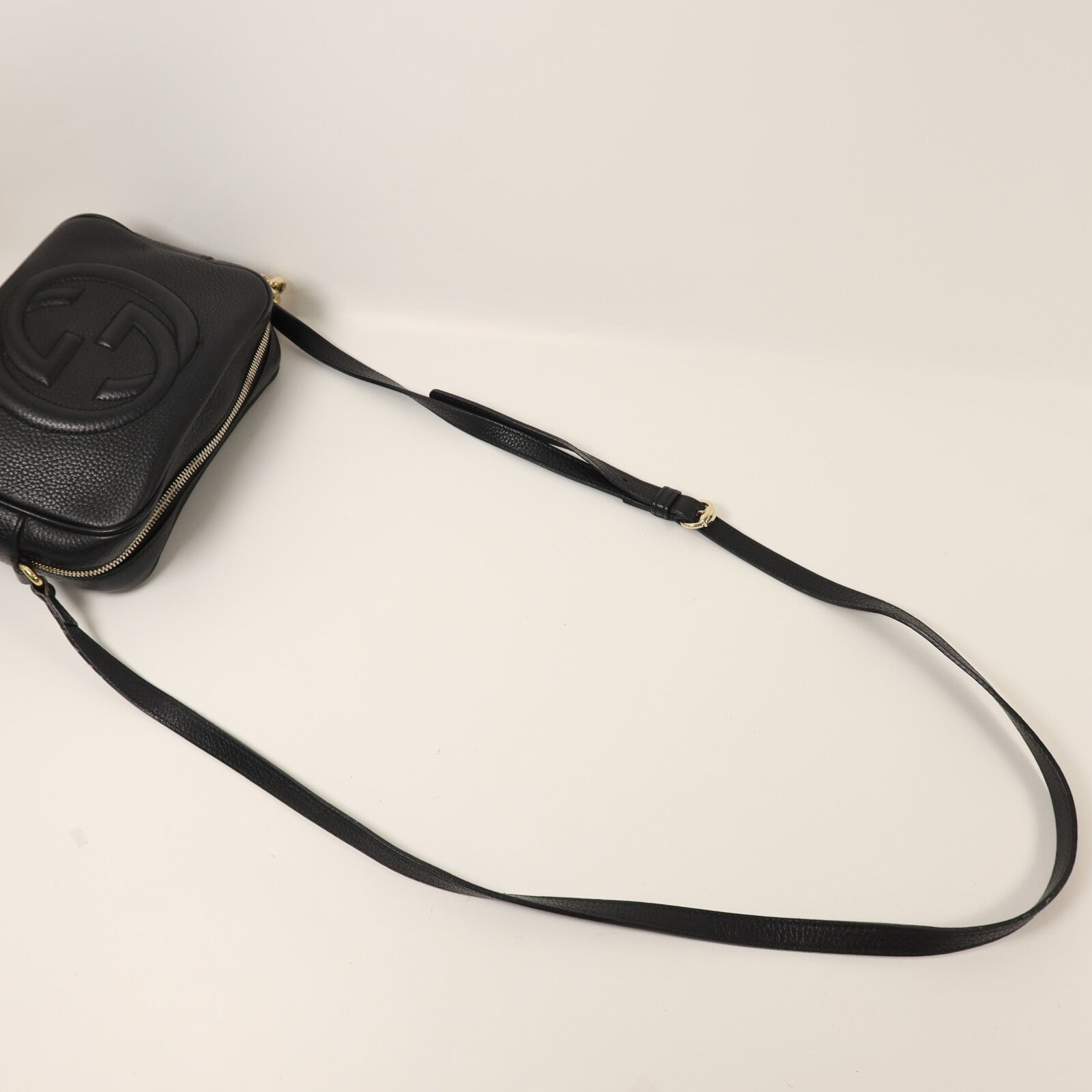 GUCCI 牛皮皮革Soho Disco金扣肩背袋