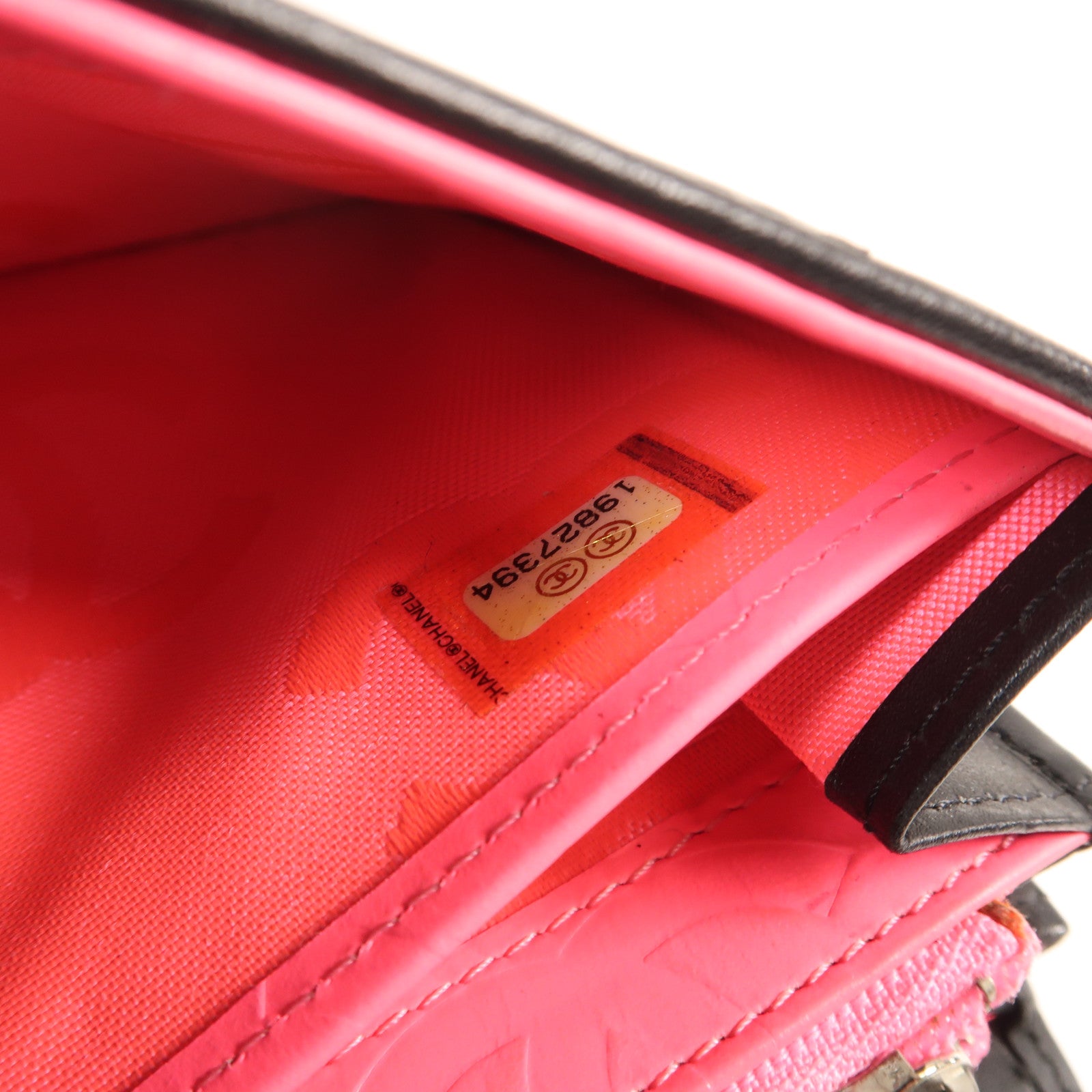 CHANEL 羊皮皮革Cambon Wallet銀扣長錢包