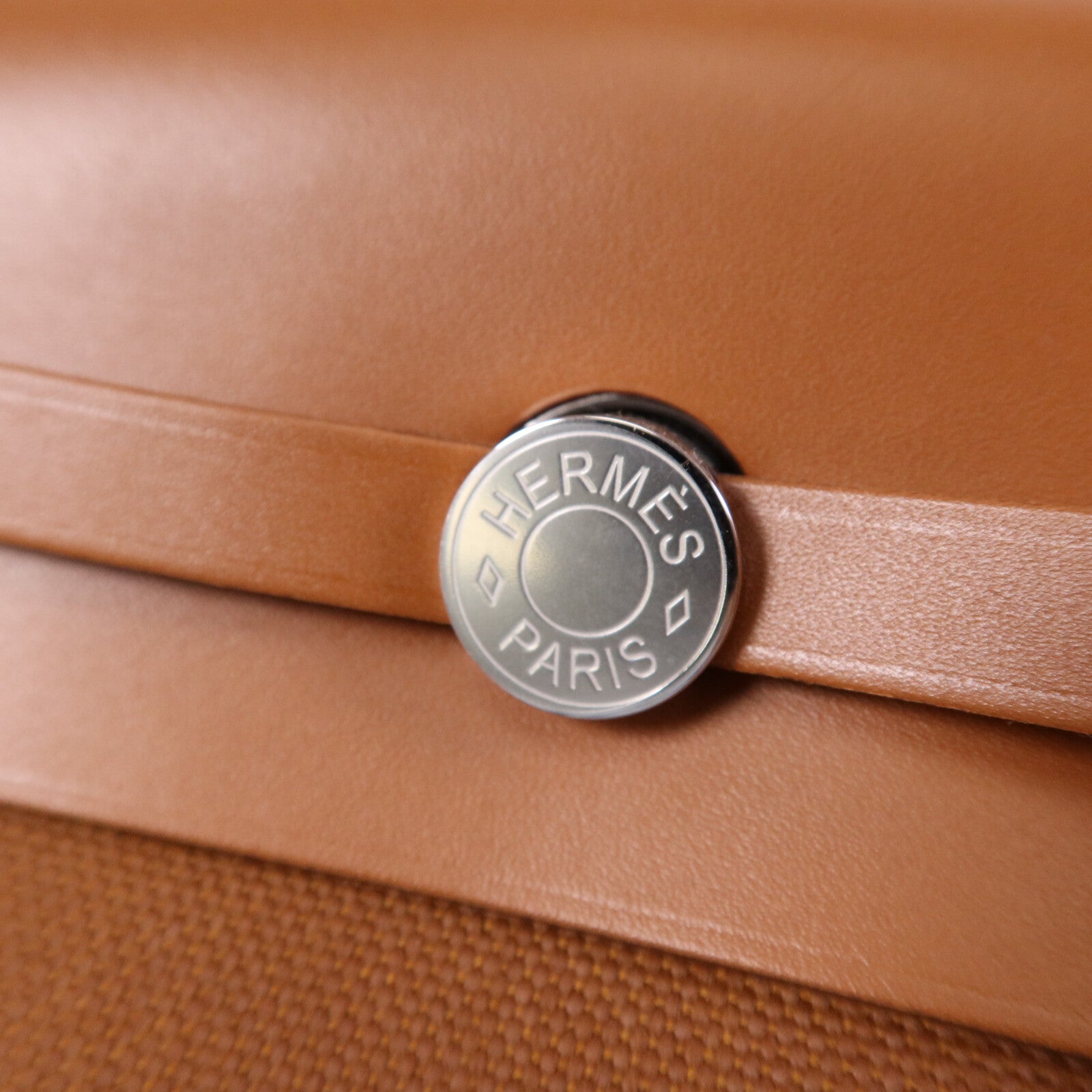 HERMES 帆布Mini Herbag銀扣肩背袋Fauve