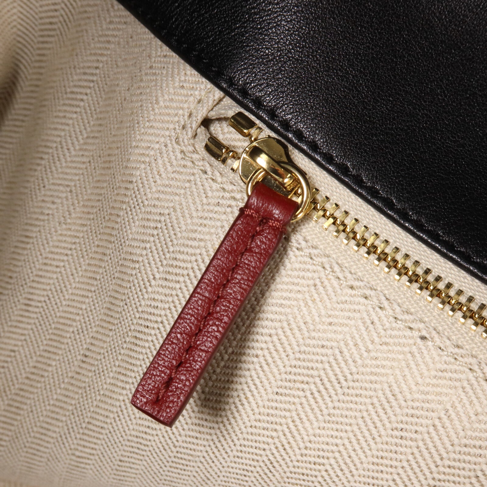 CHANEL 牛皮皮革26B Shopping Bag鏈帶手挽袋