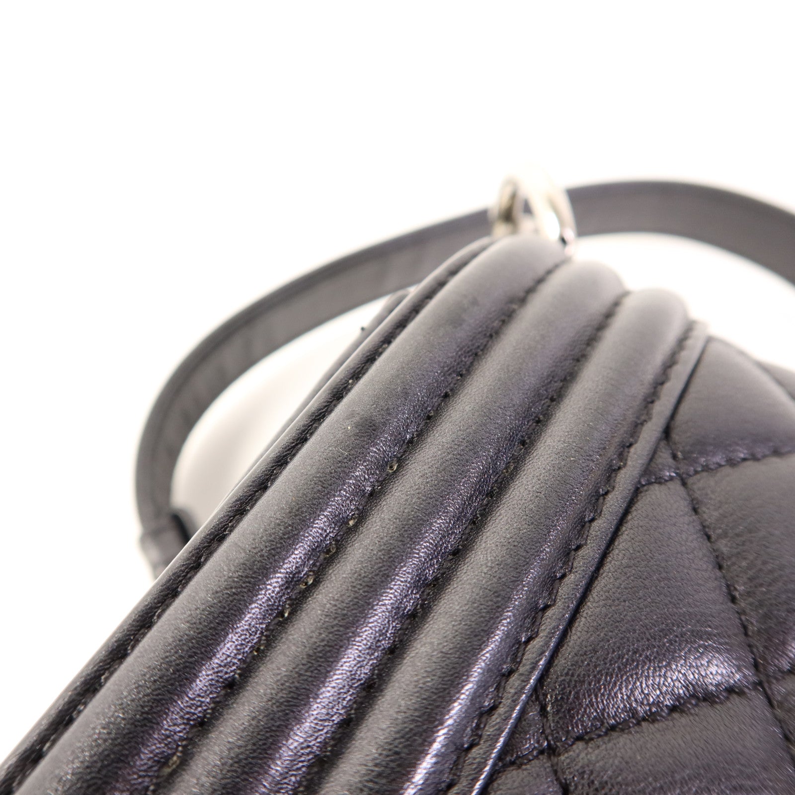 CHANEL 羊皮皮革Boy 25銀扣鏈帶肩背袋