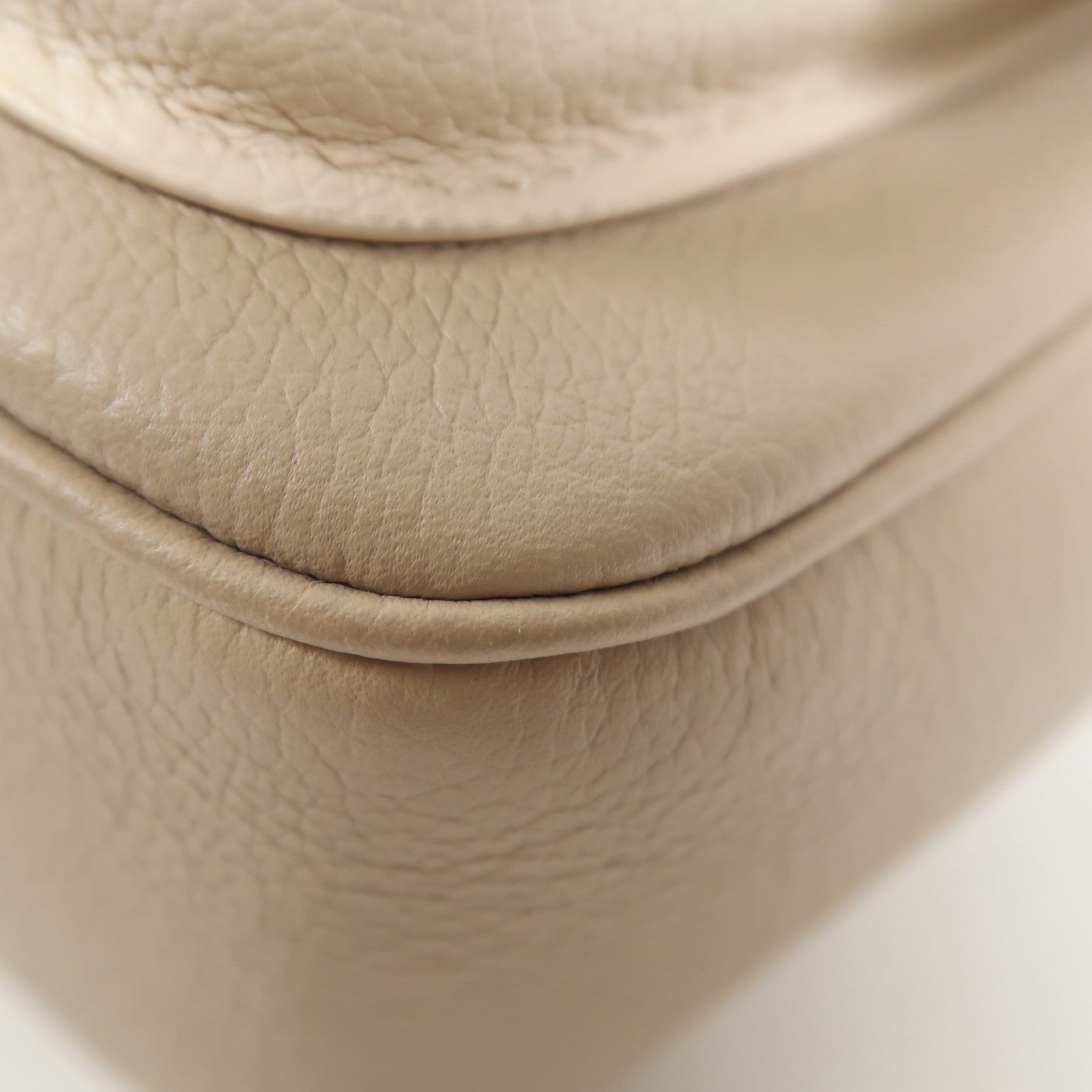 LOUIS VUITTON 牛皮皮革Lockme Tender金扣手挽肩背兩用袋