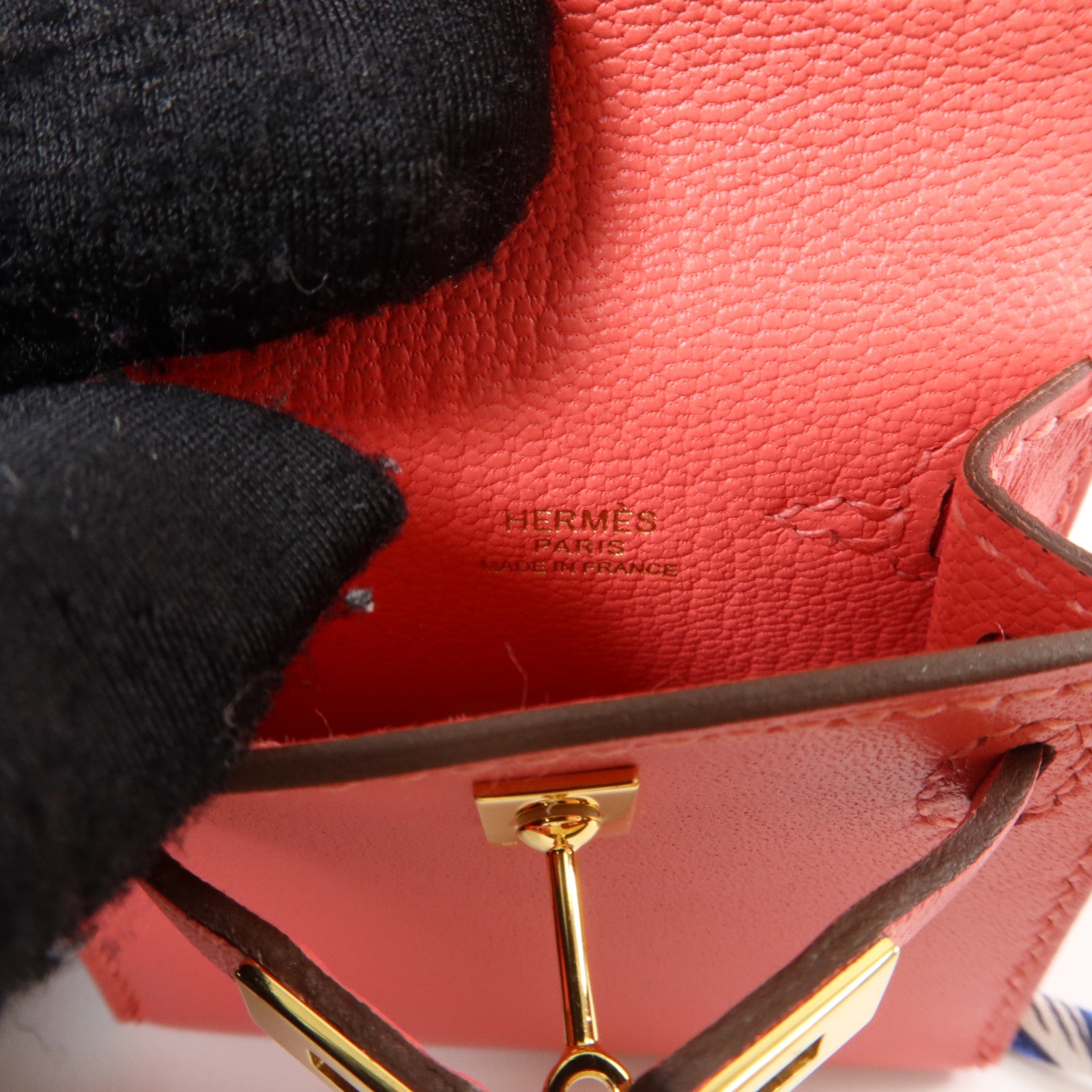 HERMES Tadelakt皮革 Mini Kelly Twilly Bag Charm金扣掛飾Rose Azalee