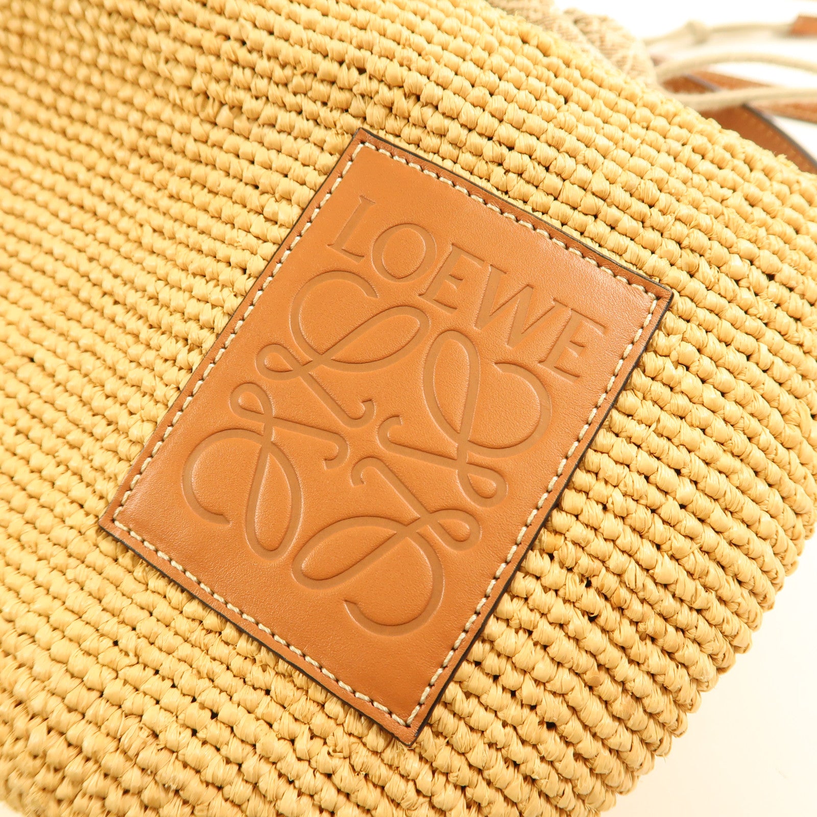 LOEWE Raffia/牛皮皮革Anagram Pochette Basket Bag金扣肩背袋