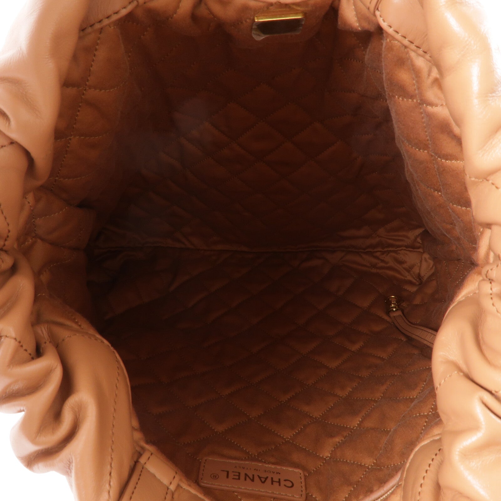 CHANEL 羊皮皮革Chanel 22 Backpack背包