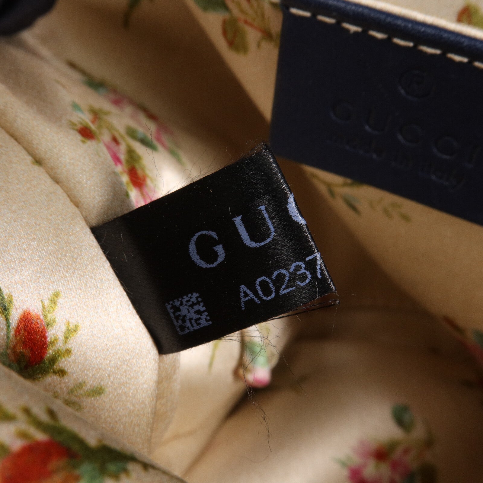 GUCCI 牛仔布GG Marmont Small Camera Bag肩背袋