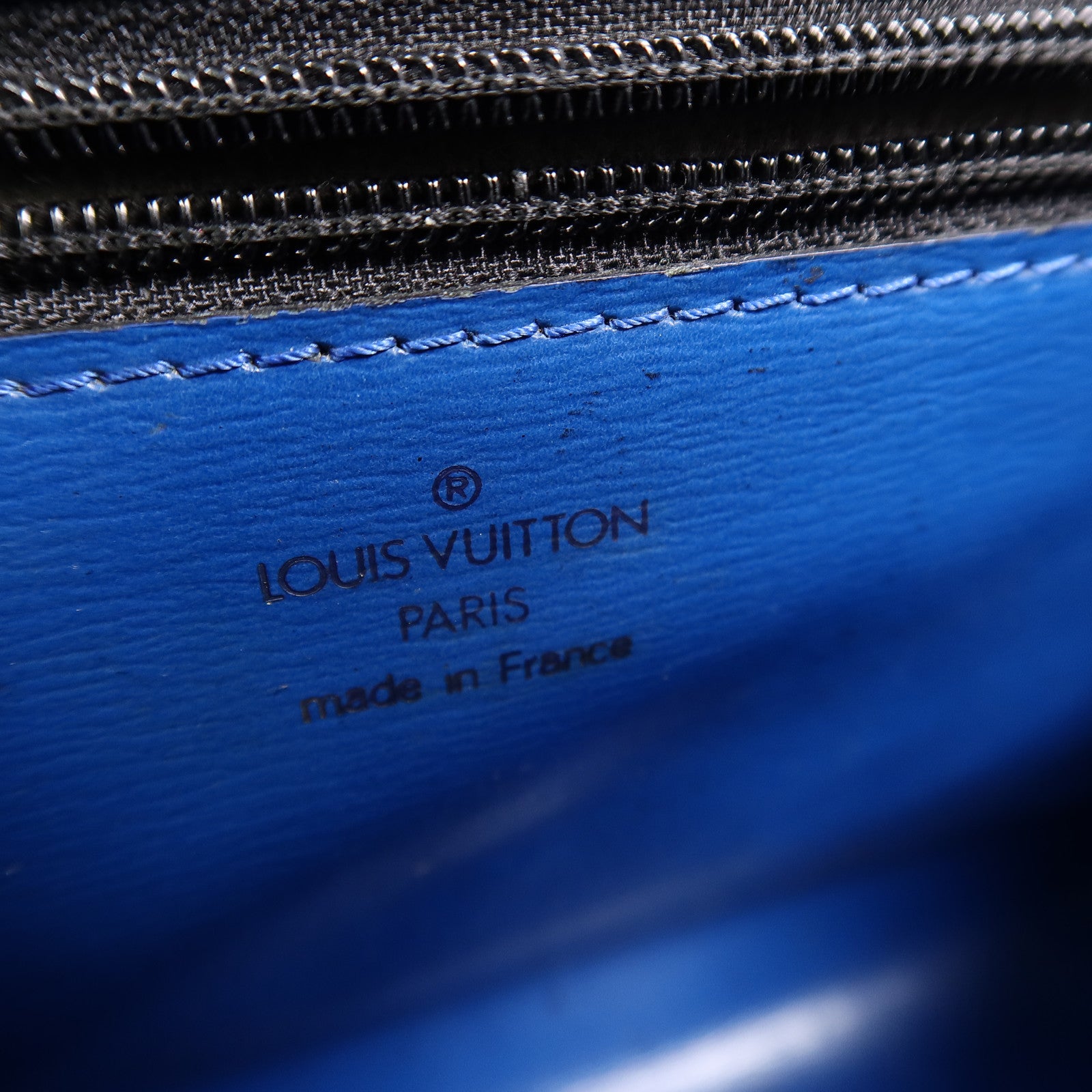 LOUIS VUITTON Epi Pochette Arche肩背袋