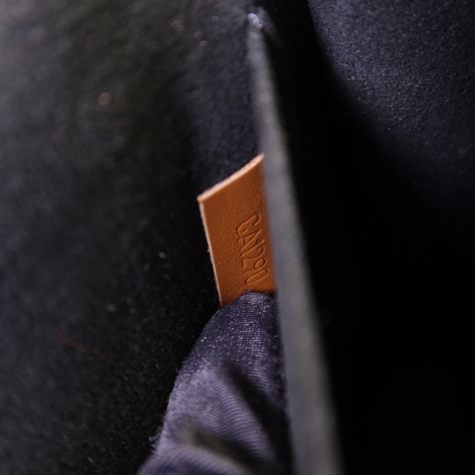 LOUIS VUITTON Monogram Reverse Dauphine MM金扣肩背袋