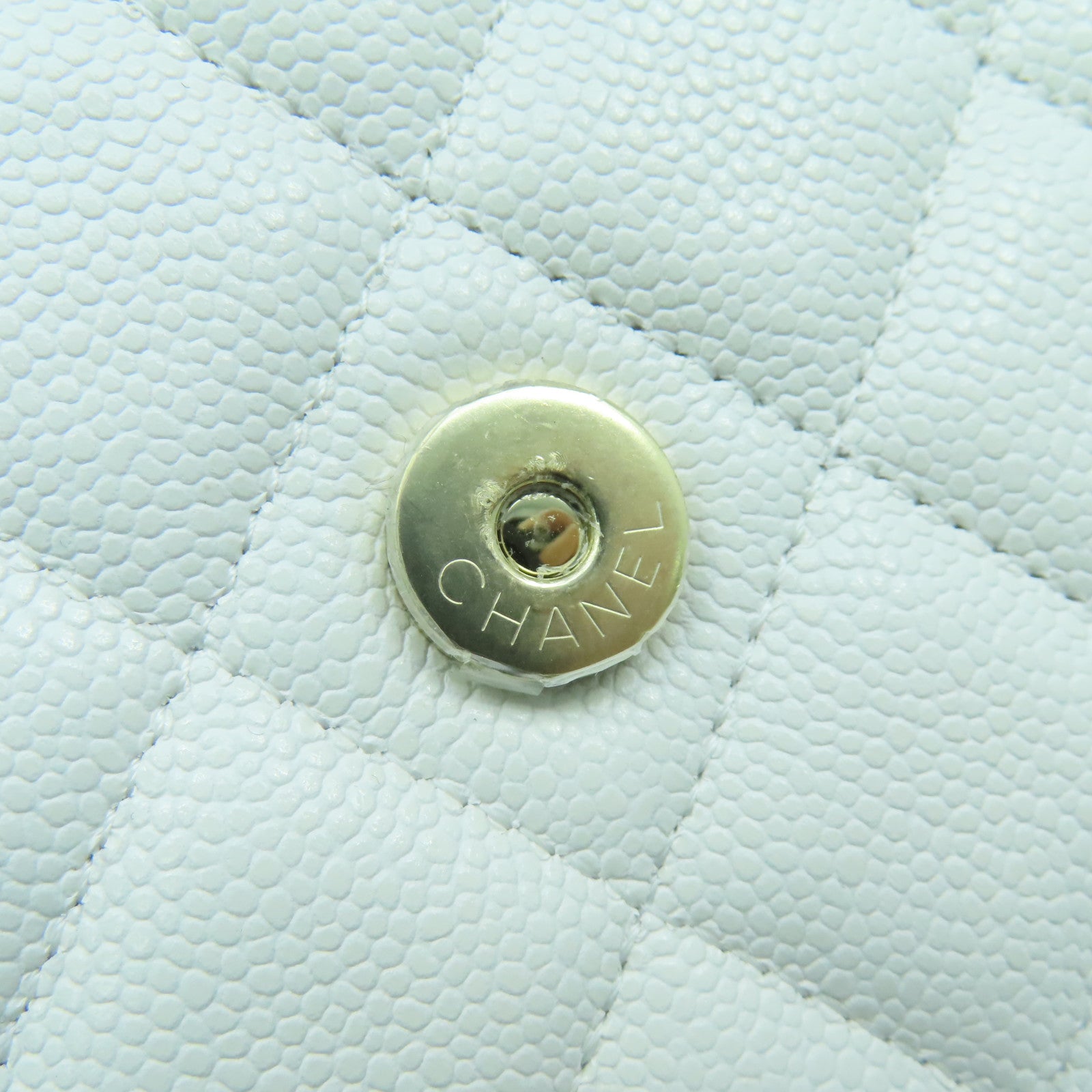 CHANEL 菱格Caviar皮革WOC Wallet On Chain金扣鏈帶肩背袋白色