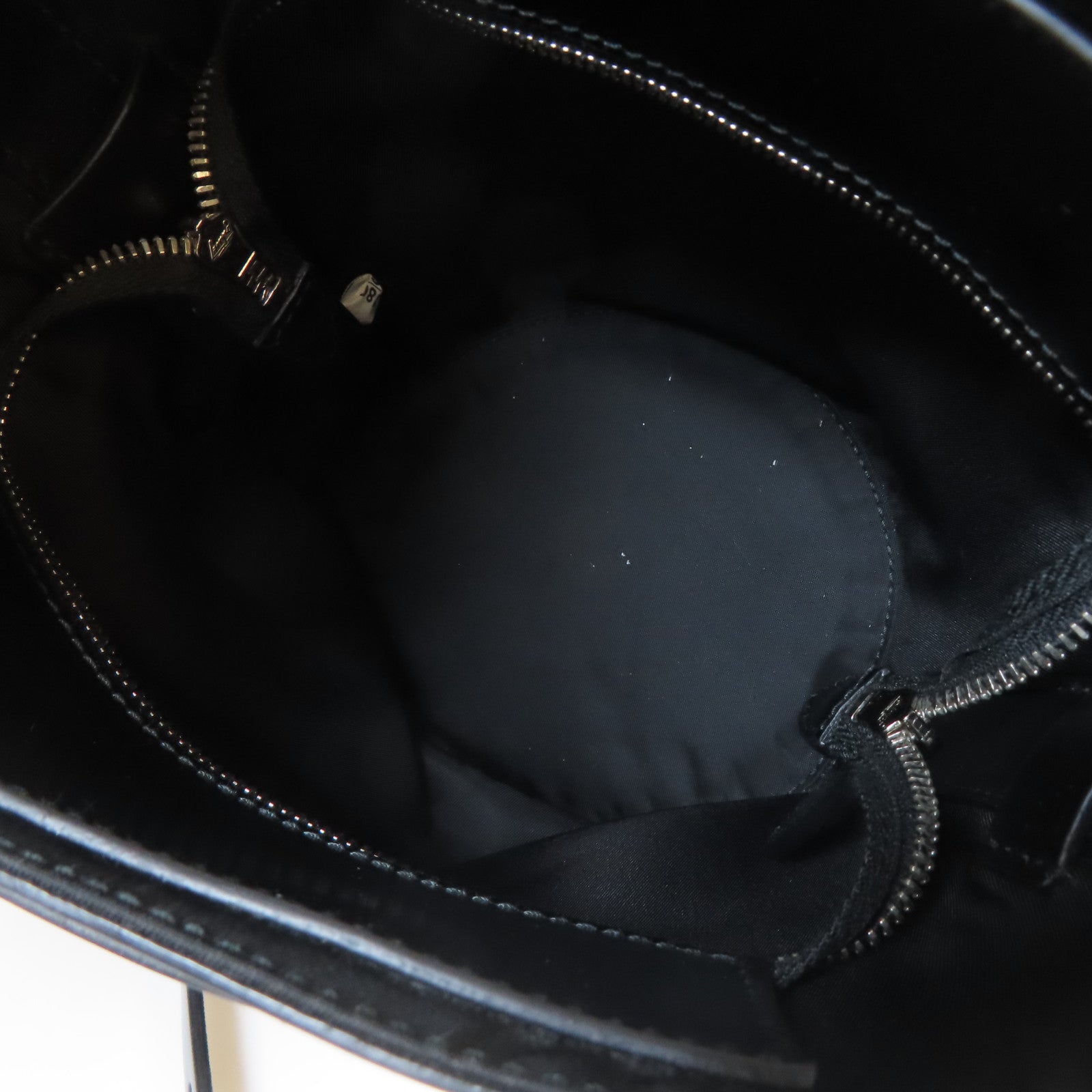 PRADA 牛皮皮革/尼龍Ouverture Bucket Bag銀扣手挽肩背兩用袋黑色