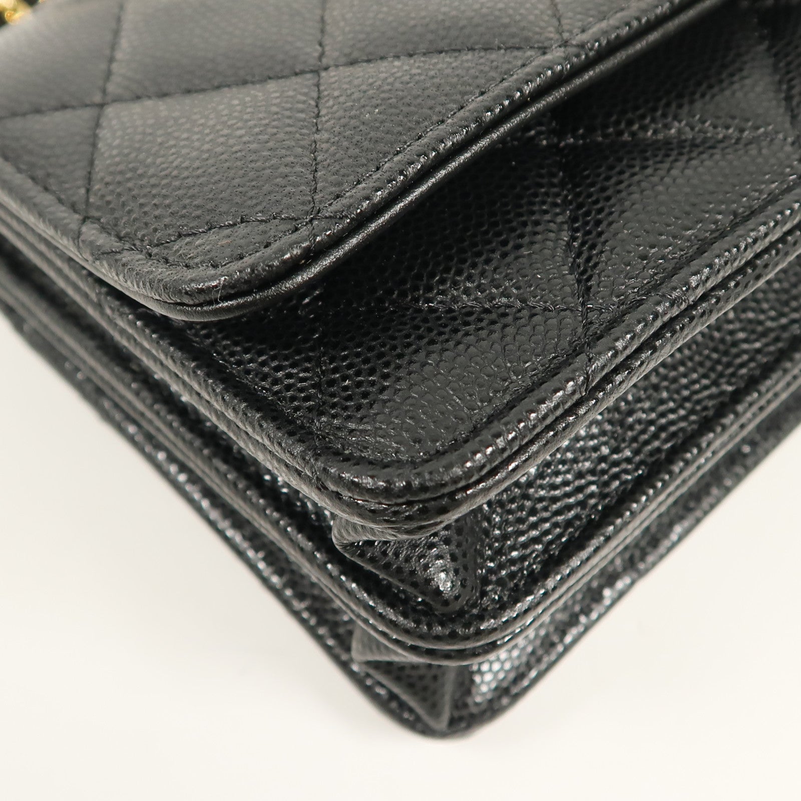 CHANEL 牛皮皮革Shoulder Bag金扣鏈帶肩背袋