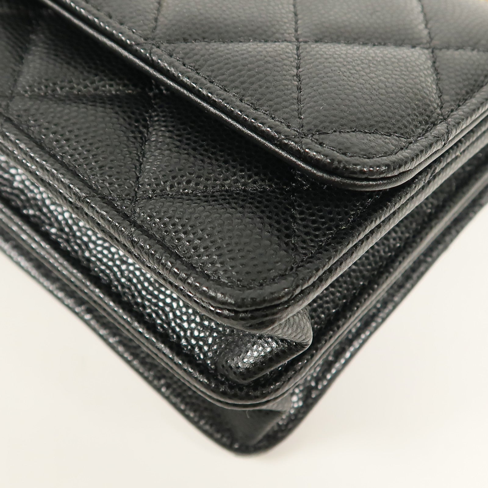 CHANEL 牛皮皮革Shoulder Bag金扣鏈帶肩背袋