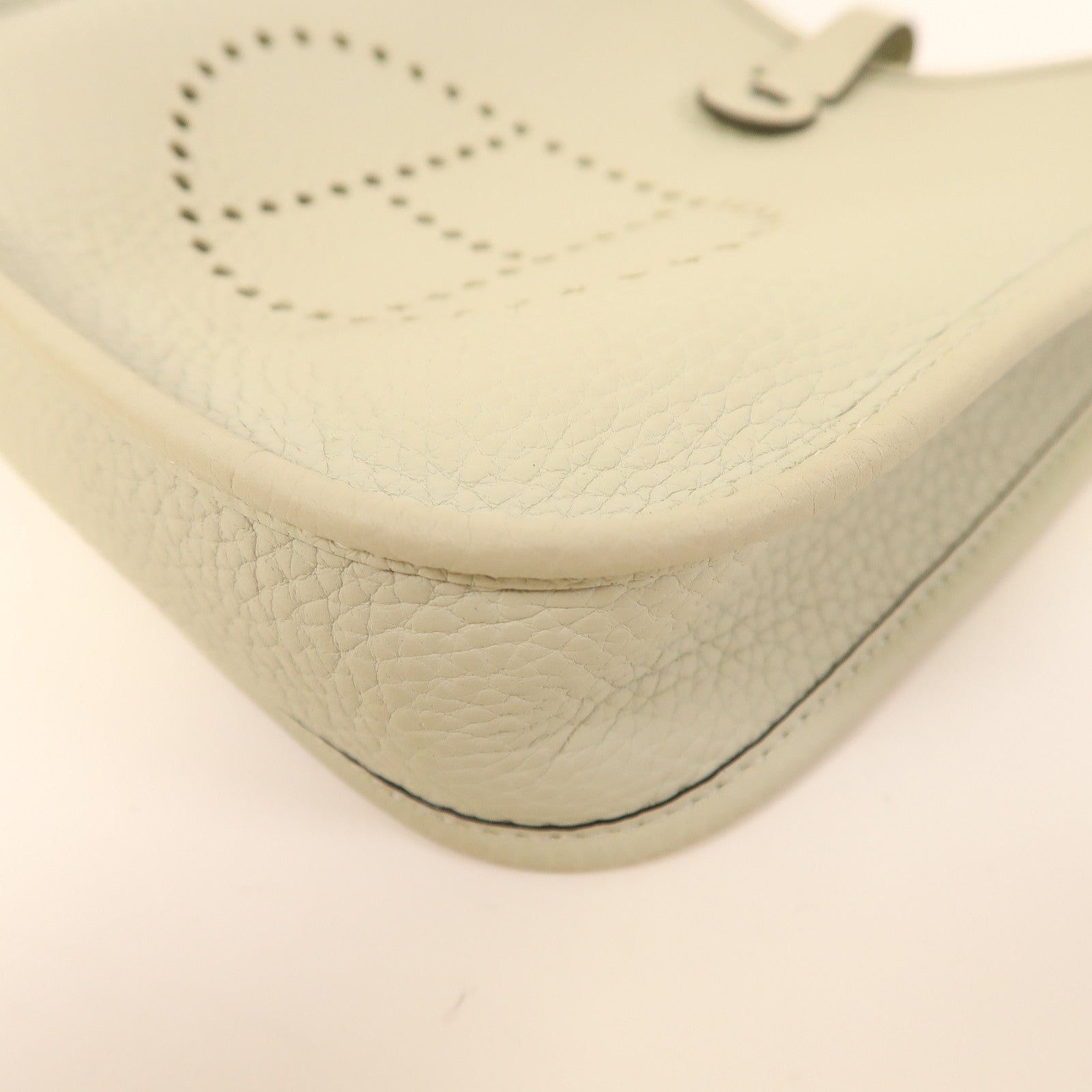 HERMES 【激減優惠】Clemence皮革Evelyne TPM金扣肩背袋Gris Neve/水晶灰色
