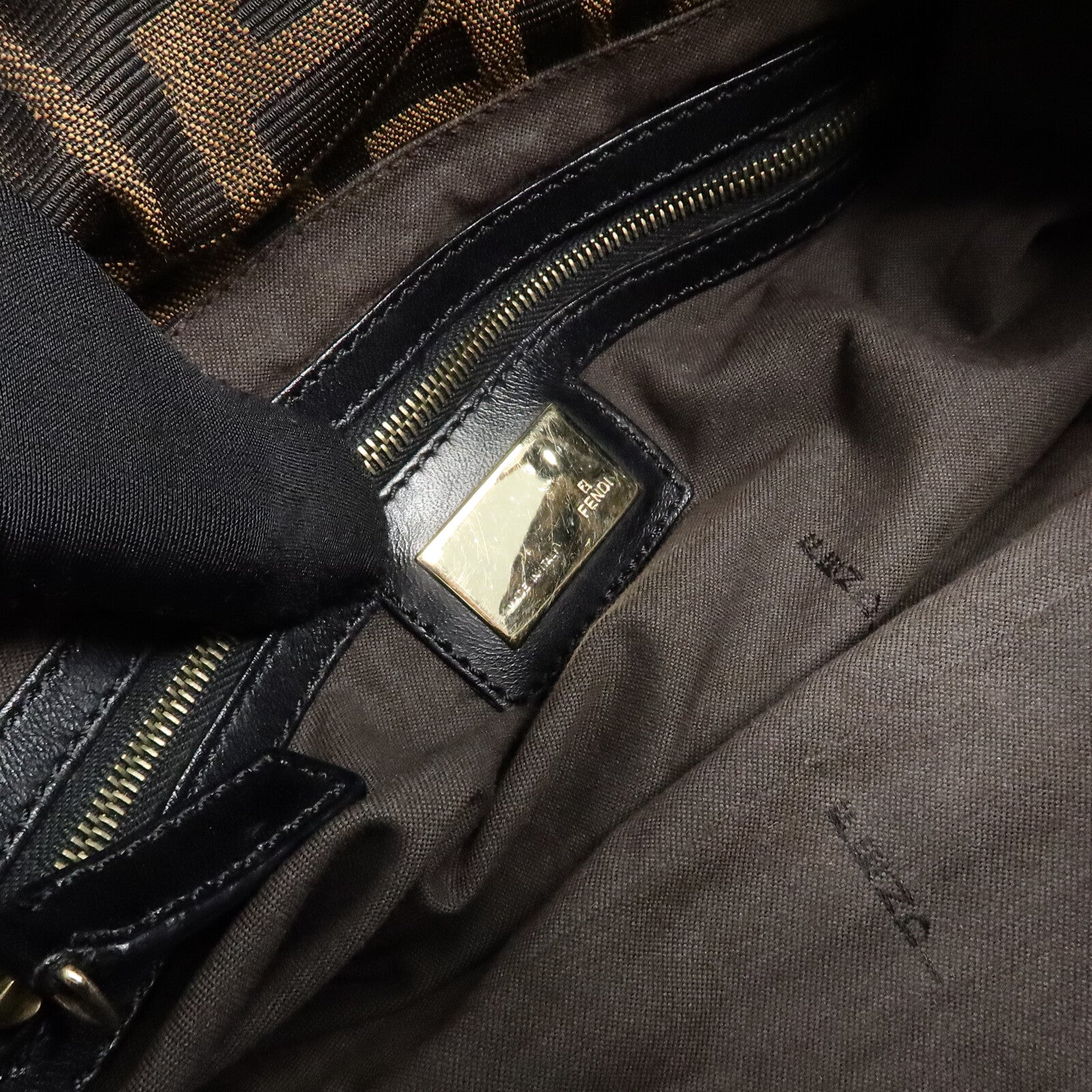 FENDI 帆布Chef Bag肩背袋