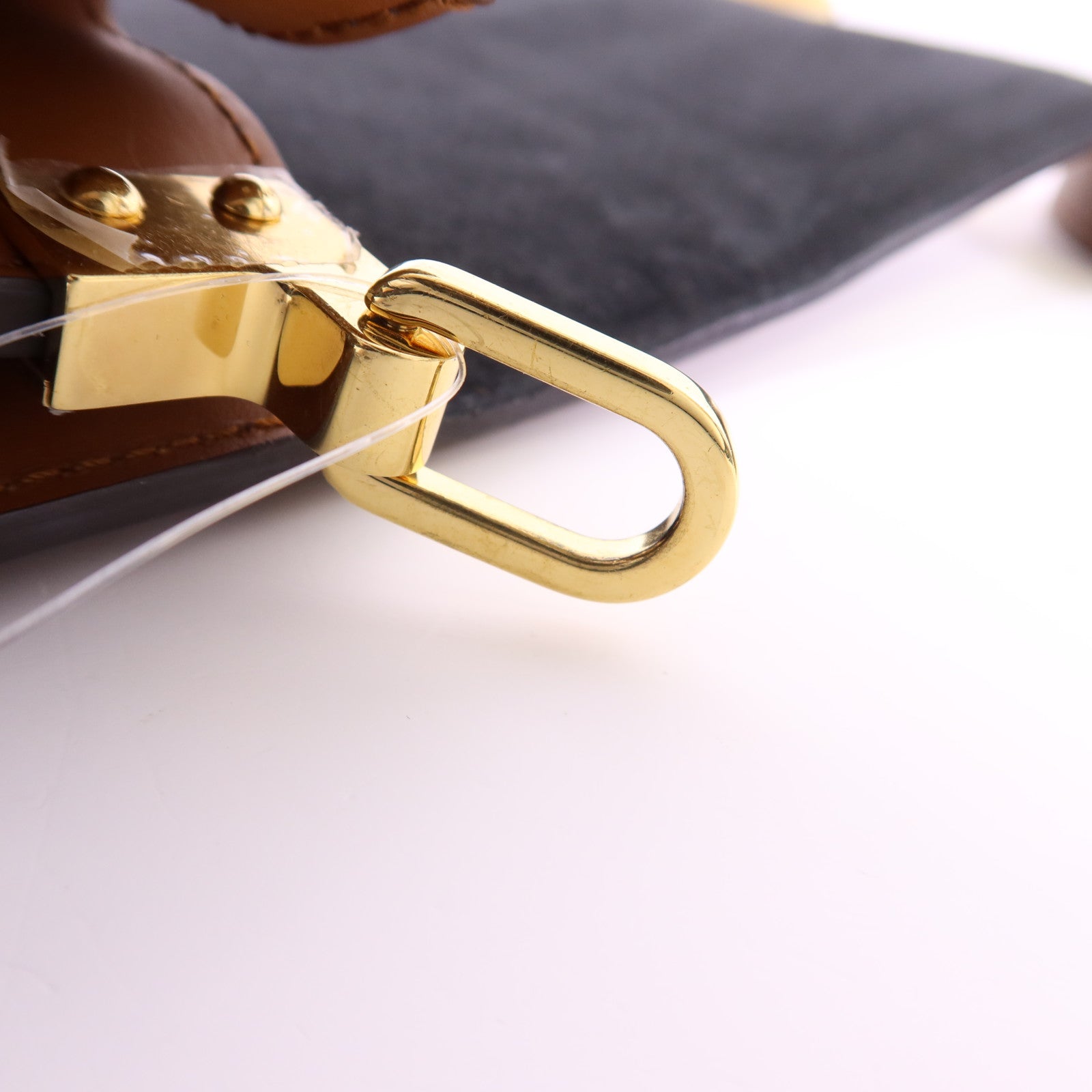 LOUIS VUITTON 【激減優惠】Monogram Reverse Dauphine MM金扣肩背袋