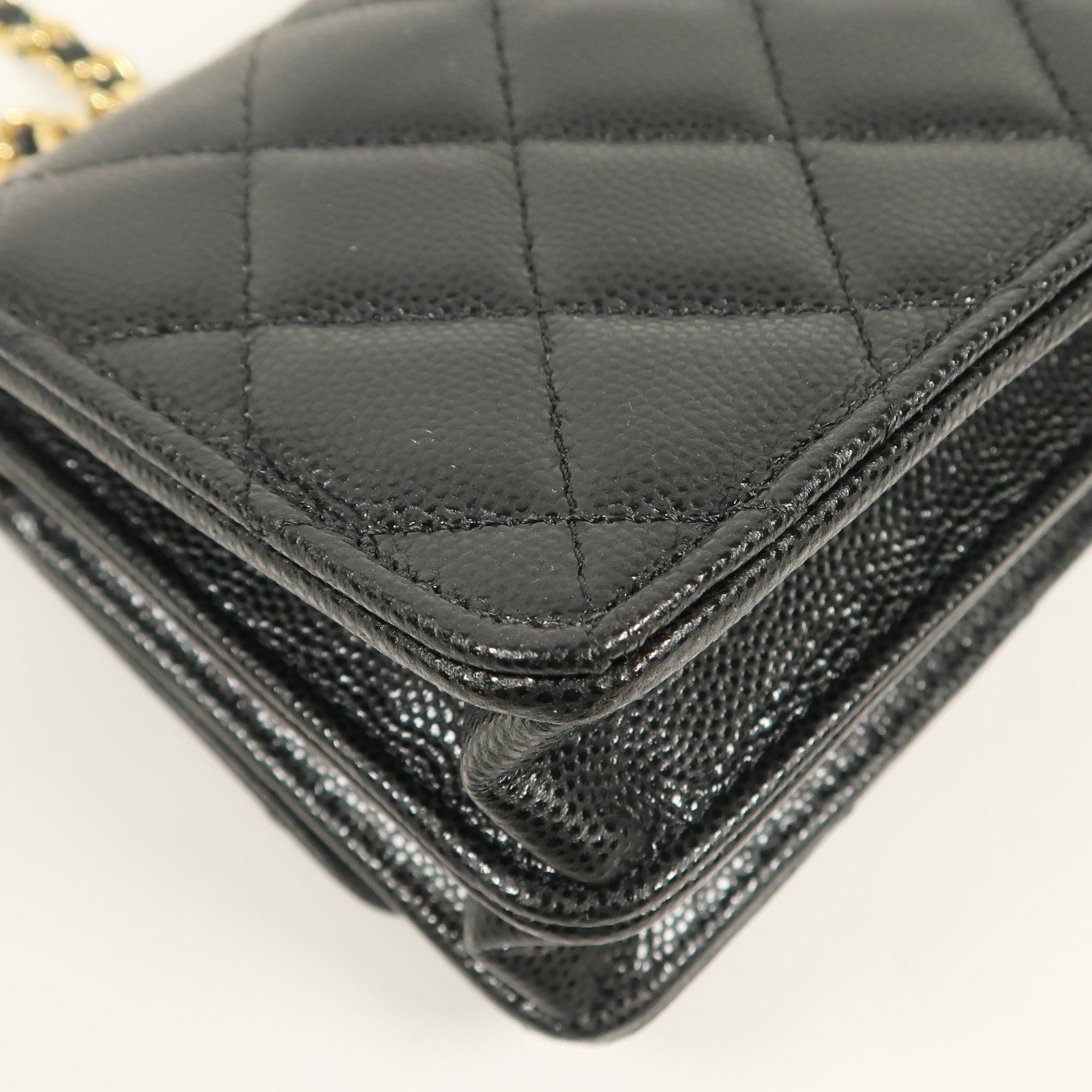 CHANEL 牛皮皮革Shoulder Bag金扣鏈帶肩背袋