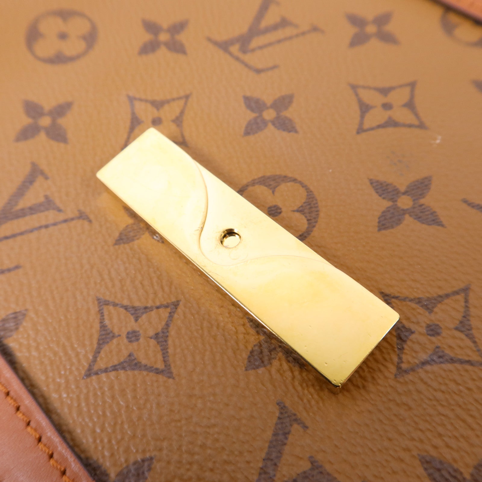 LOUIS VUITTON 【激減優惠】Monogram Reverse Dauphine MM金扣肩背袋