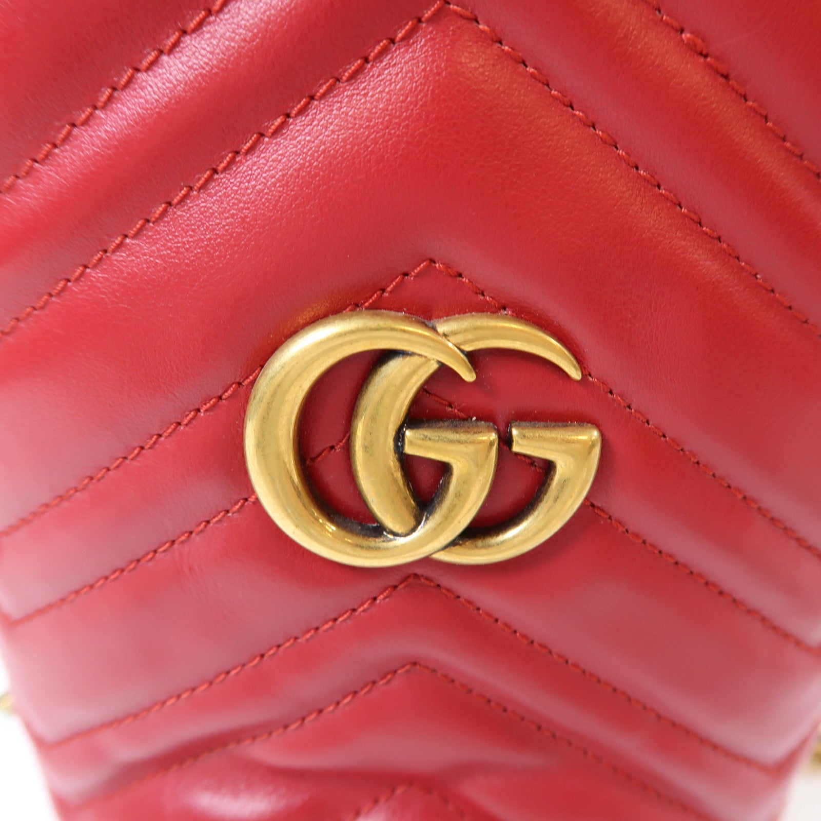 GUCCI 【激減優惠】牛皮皮革GG Marmont Bucket金扣鏈帶肩背袋紅色
