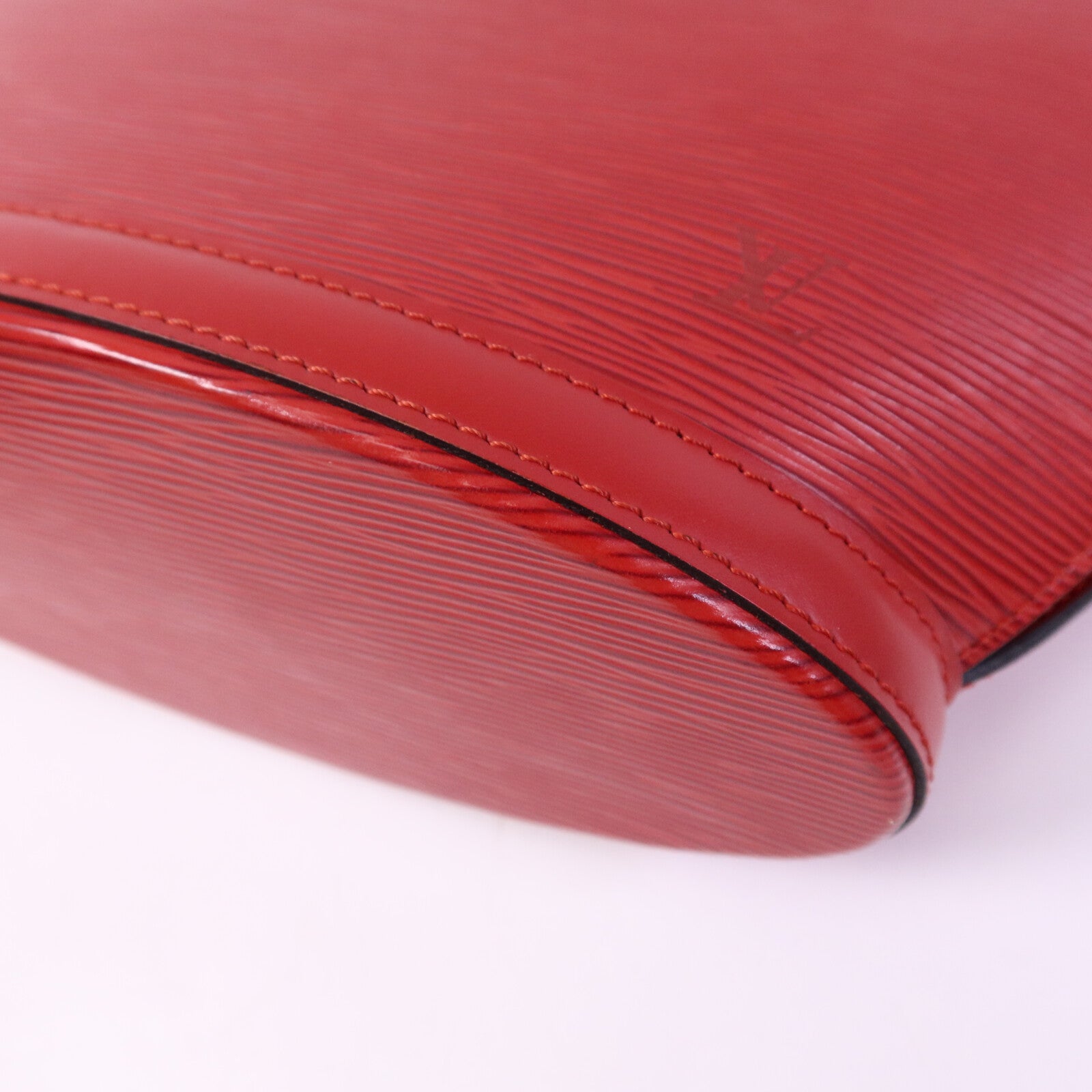 LOUIS VUITTON Epi Saint Jacques PM金扣手挽袋