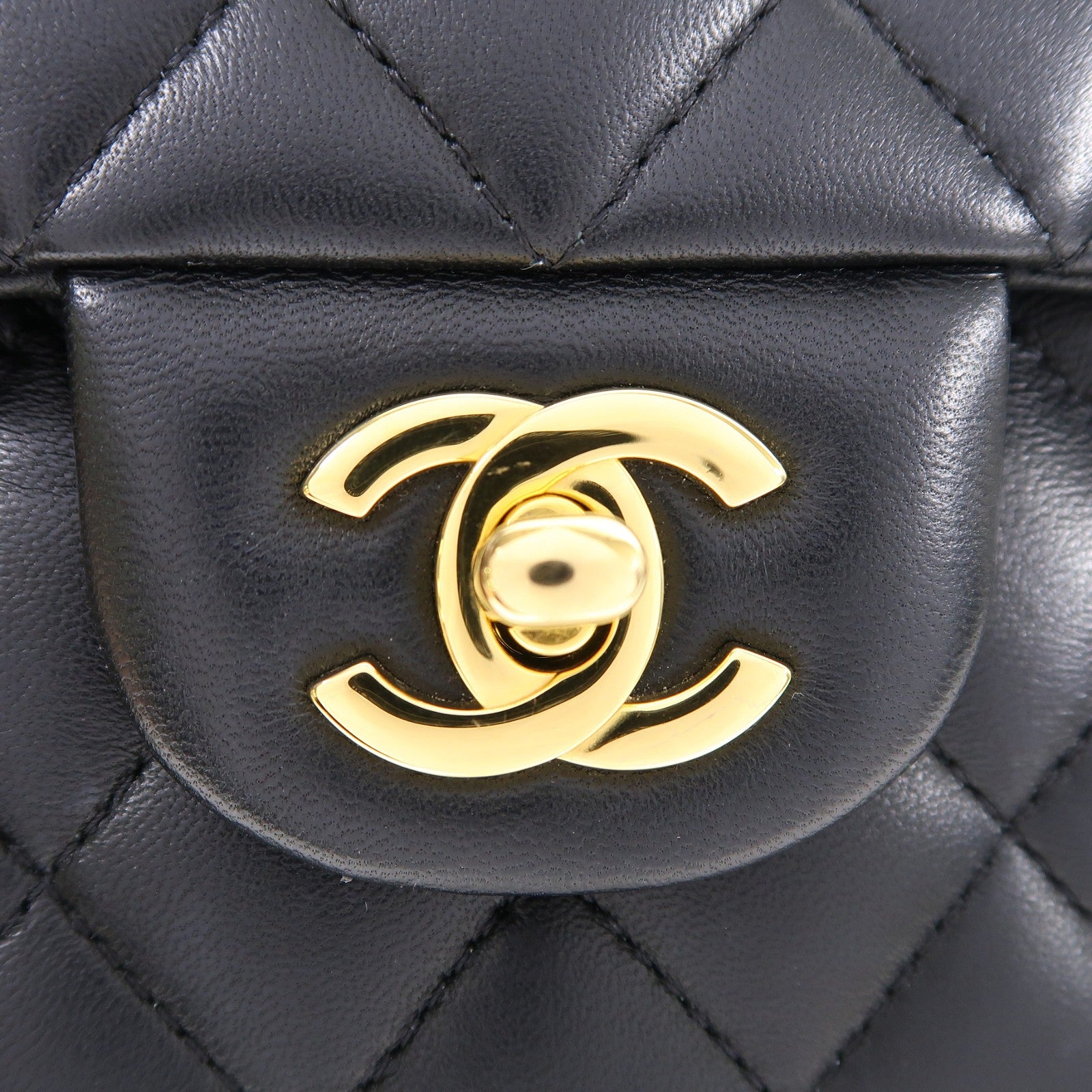 CHANEL 【激減優惠】菱格羊皮皮革Classic 23cm金扣鏈帶肩背袋黑色