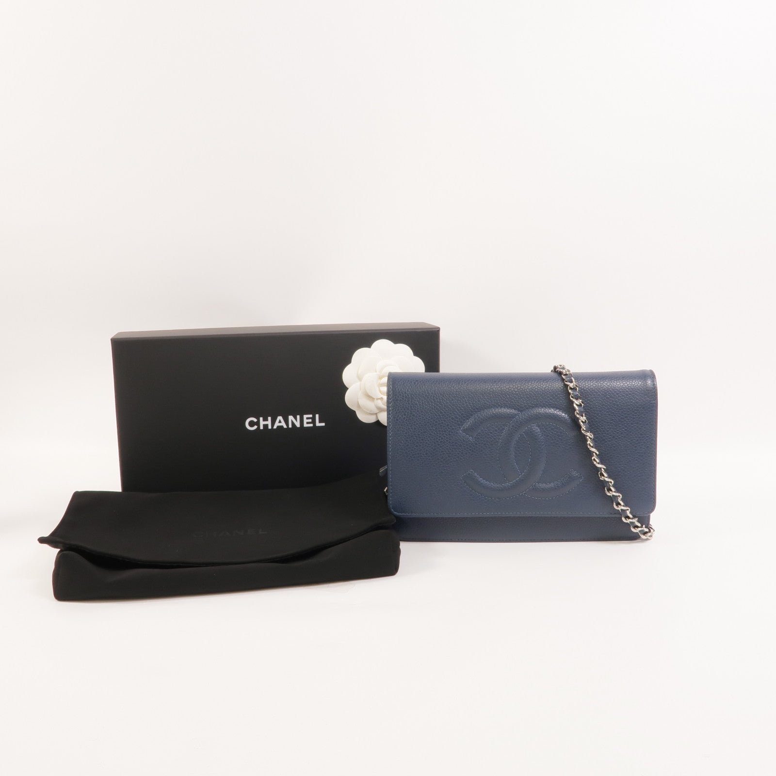 CHANEL 牛皮皮革WOC Wallet On Chain鏈帶肩背袋