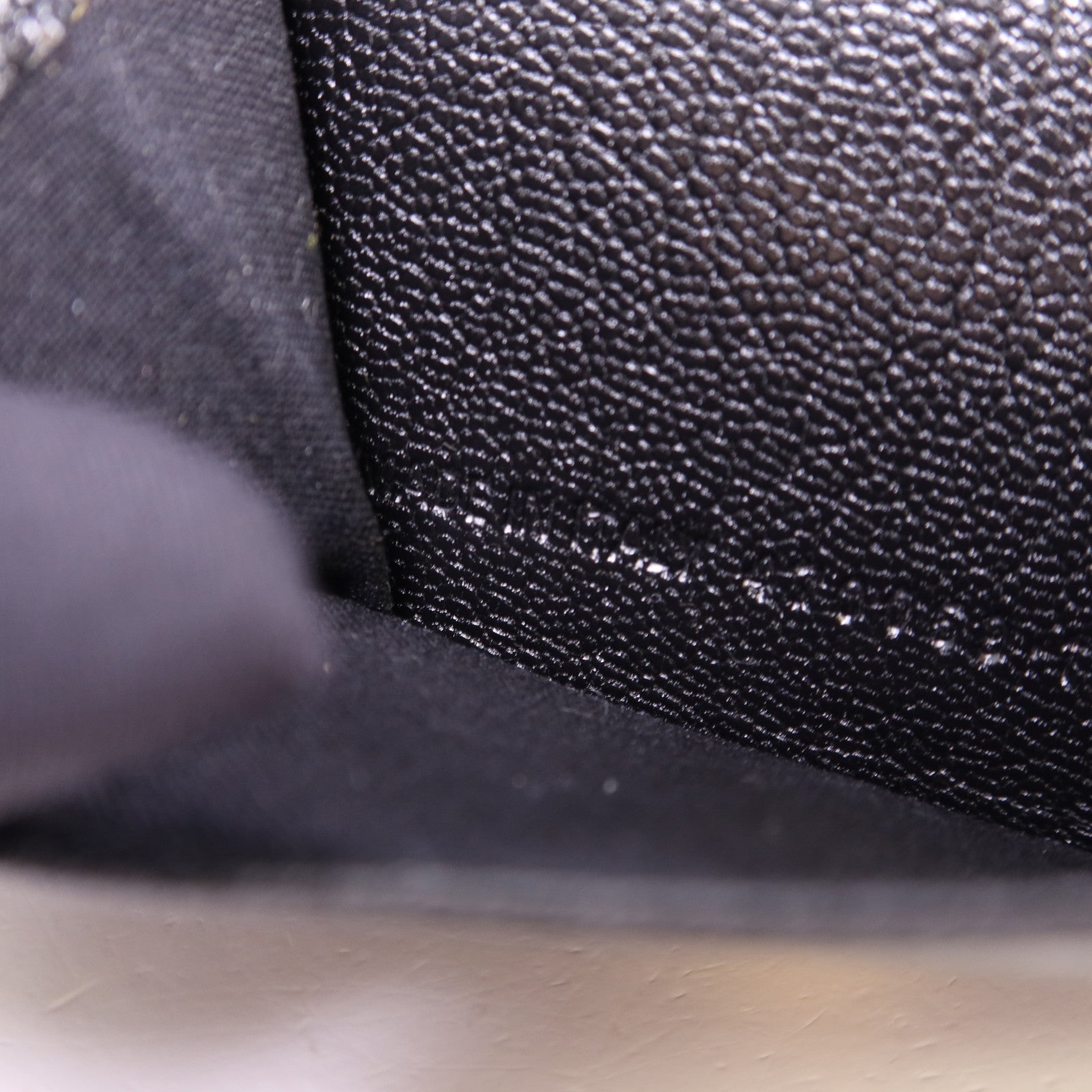 BALENCIAGA 牛皮皮革Trifold Wallet金扣錢包