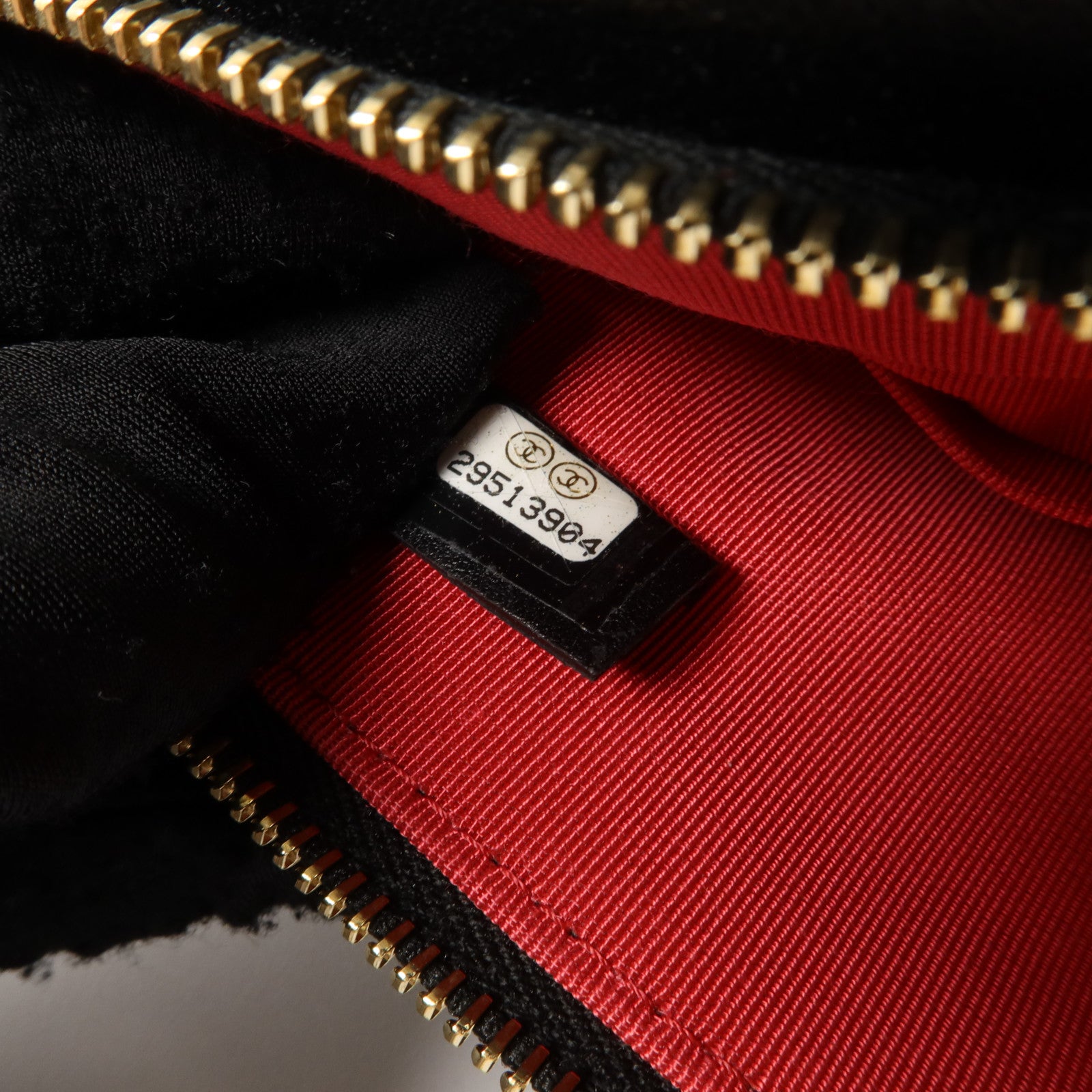 CHANEL 牛皮皮革A Real Catch Clutch金扣手拿包