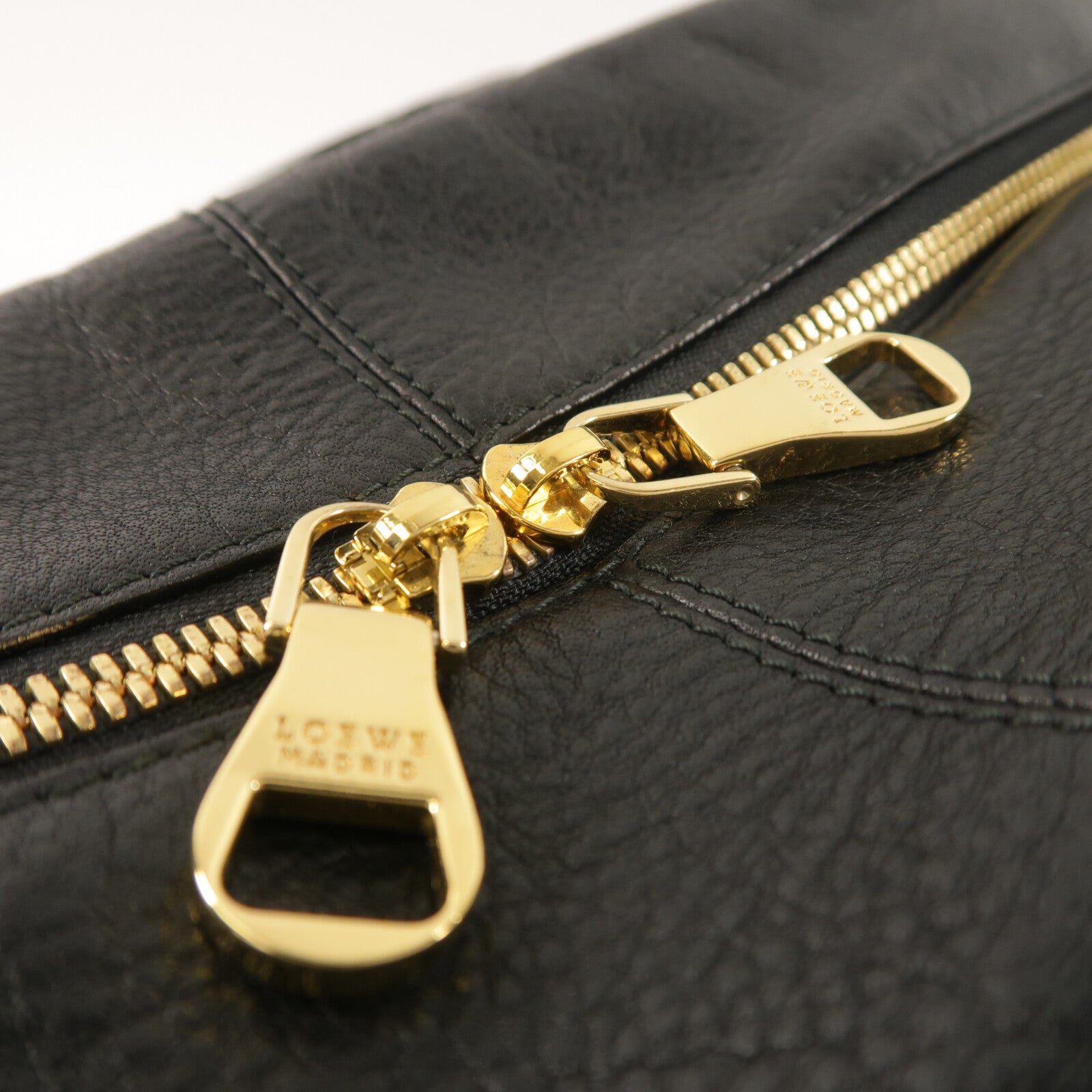 LOEWE 牛皮皮革Vintage Heritage Boston肩背袋