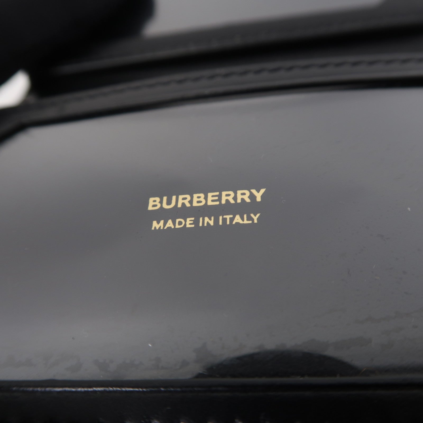 BURBERRY 【激減優惠】牛皮皮革Card Case金扣卡片套黑色