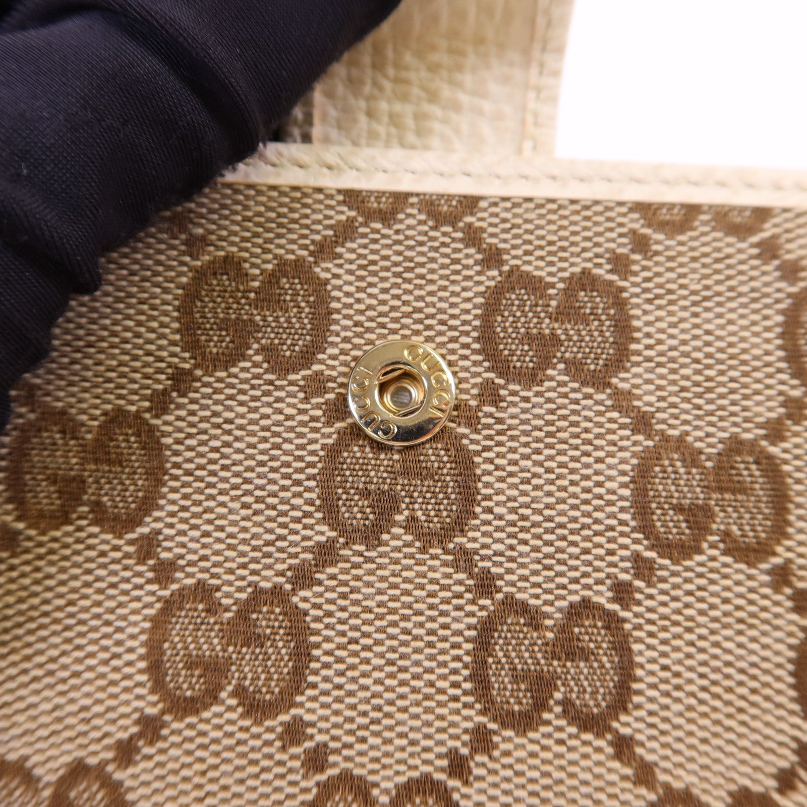 GUCCI 帆布Bifold Wallet金扣錢包