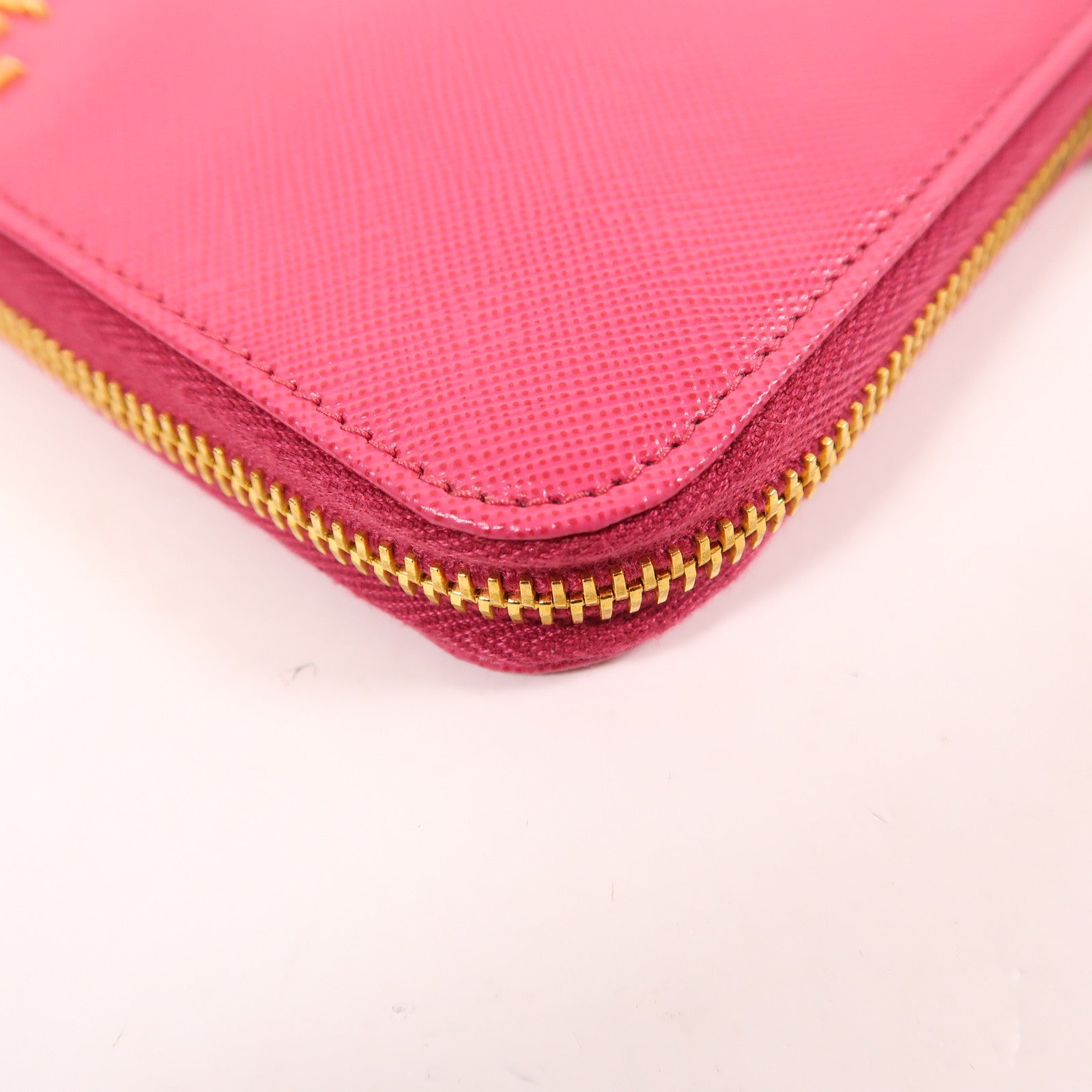 PRADA 牛皮皮革Long Wallet金扣長錢包