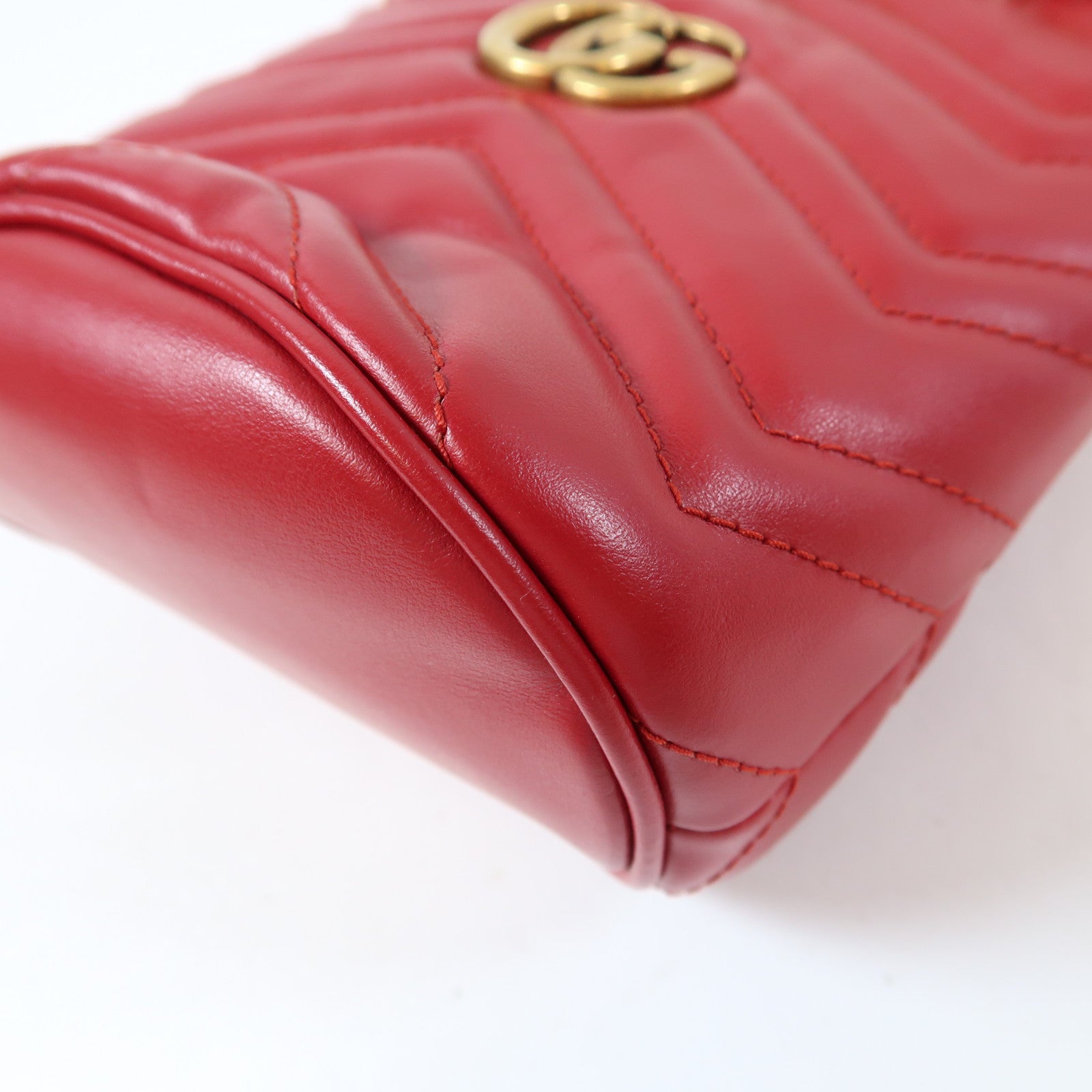 GUCCI 【激減優惠】牛皮皮革GG Marmont Bucket金扣鏈帶肩背袋紅色