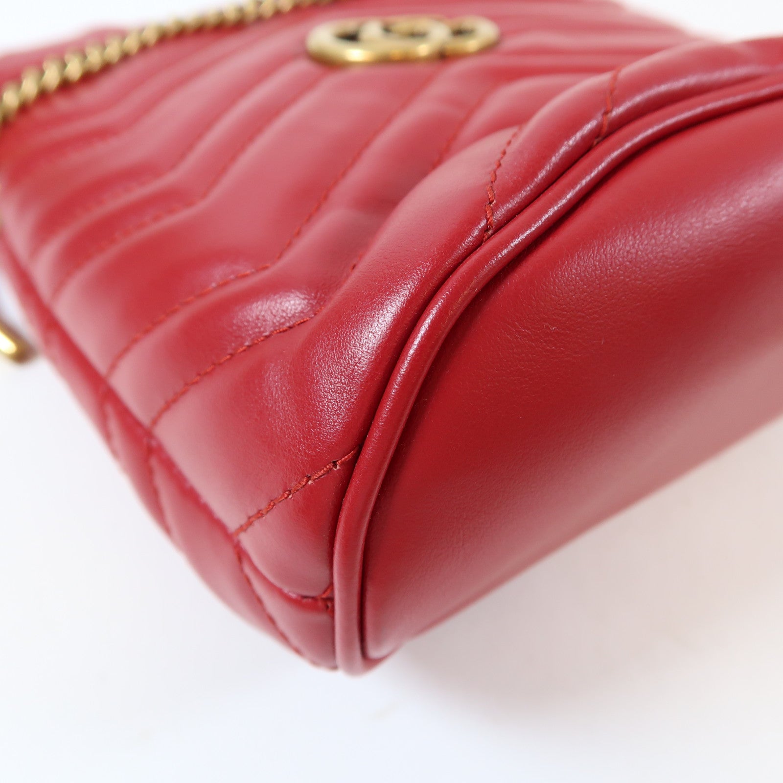 GUCCI 【激減優惠】牛皮皮革GG Marmont Bucket金扣鏈帶肩背袋紅色