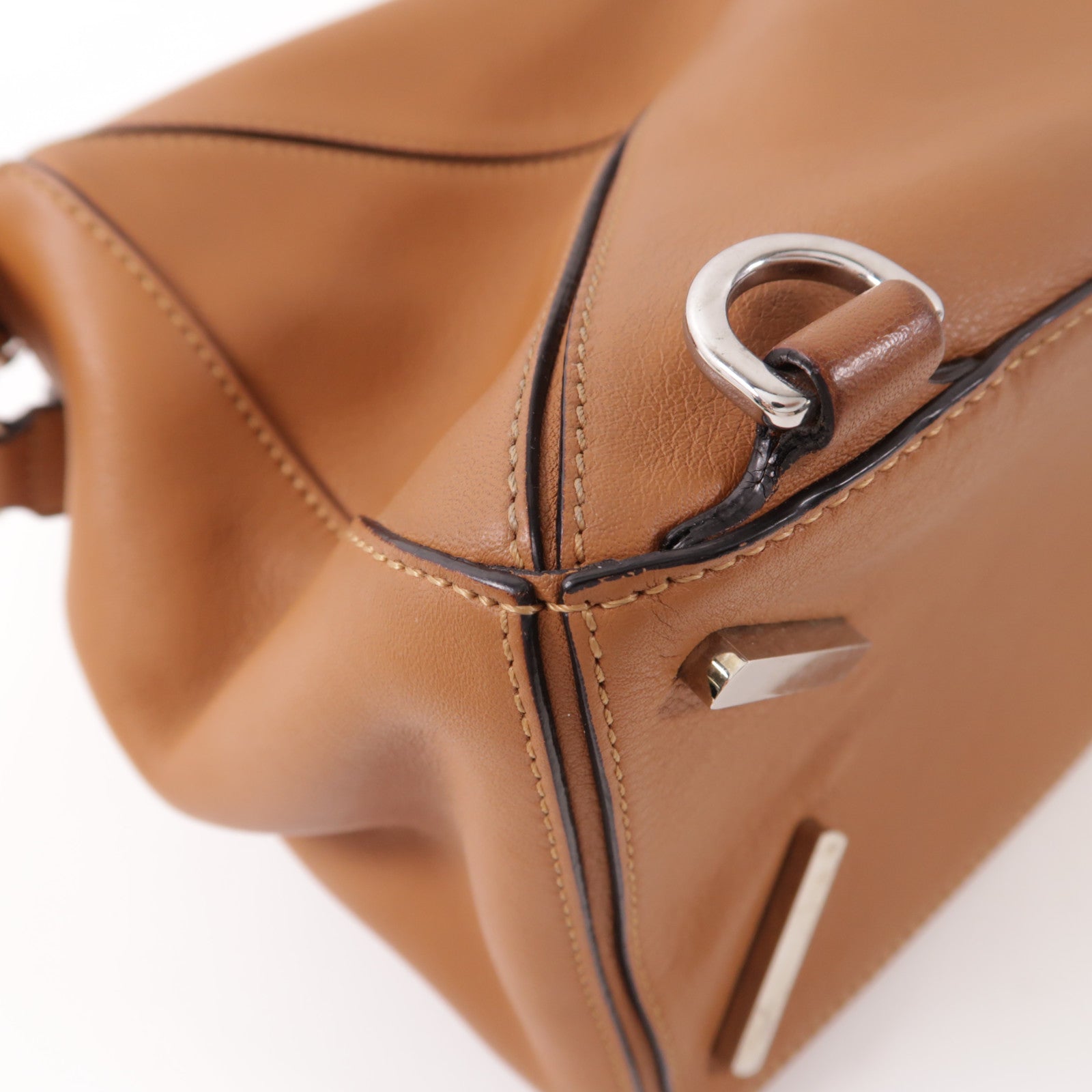 LOEWE 牛皮皮革Puzzle銀扣手挽肩背兩用袋