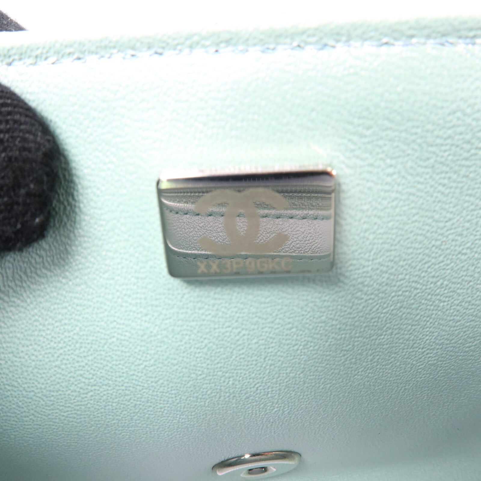CHANEL 羊皮皮革Mini Classic 17鏈帶肩背袋