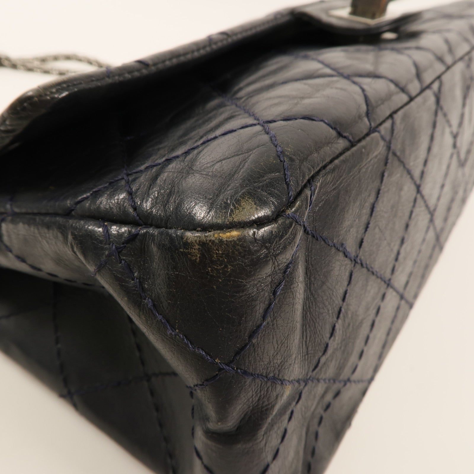 CHANEL 牛皮皮革2.55 Medium銀扣鏈帶肩背袋