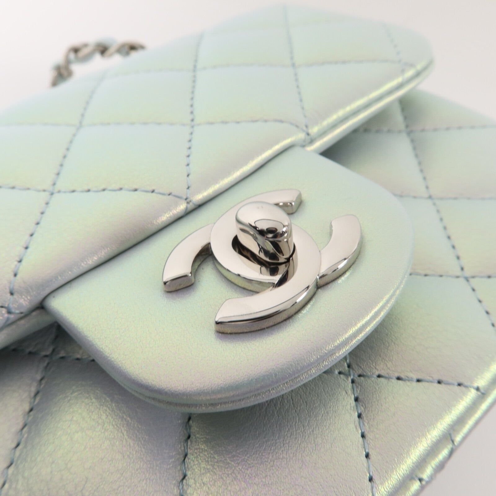 CHANEL Mini Classic 17鏈帶肩背袋