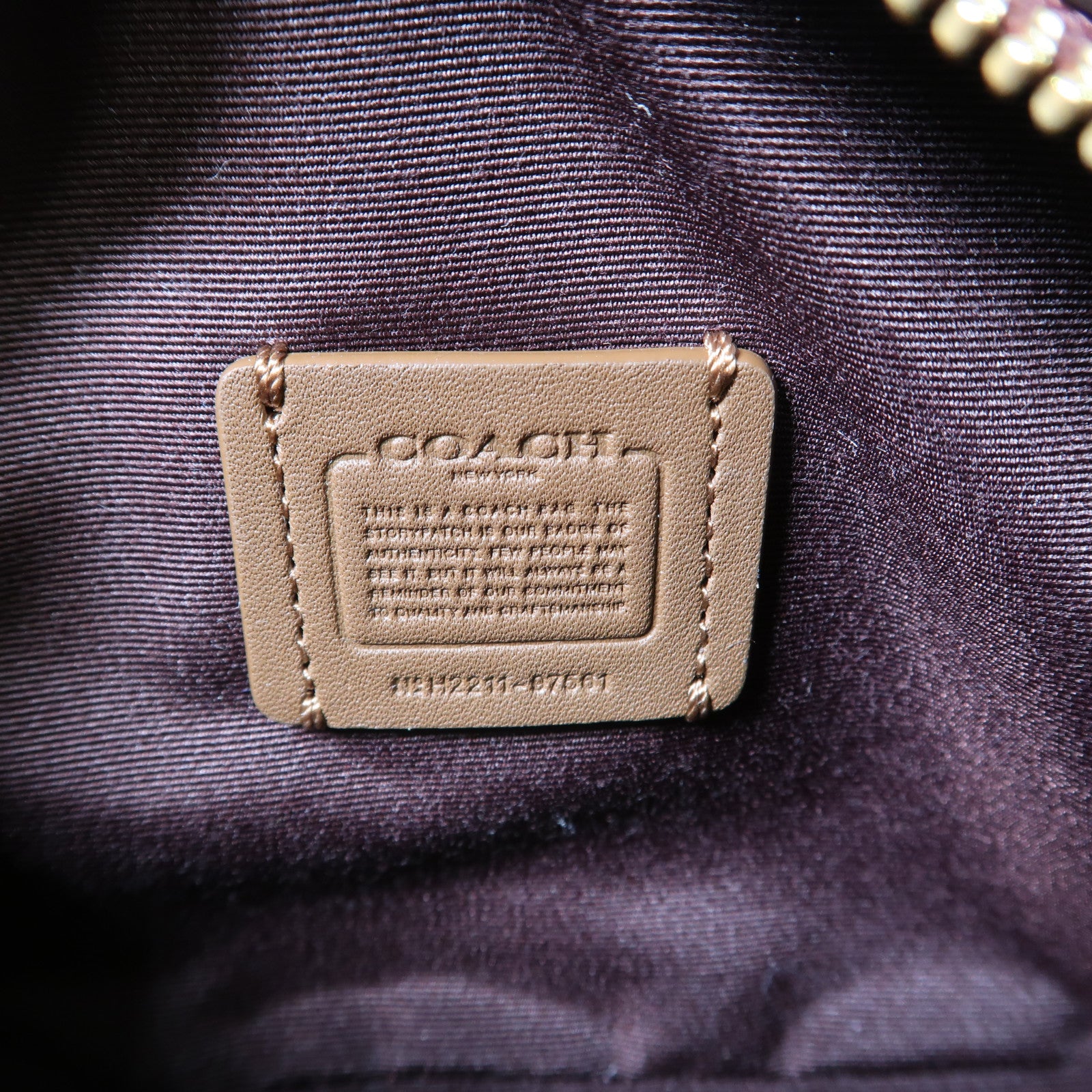 COACH 牛皮皮革Mini Serena Crossbody Bag金扣肩背袋紅色