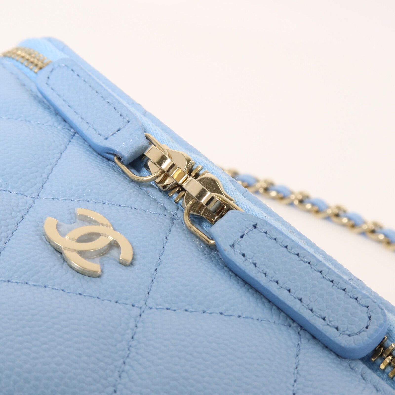 CHANEL 牛皮皮革Vanity Case鏈帶肩背袋
